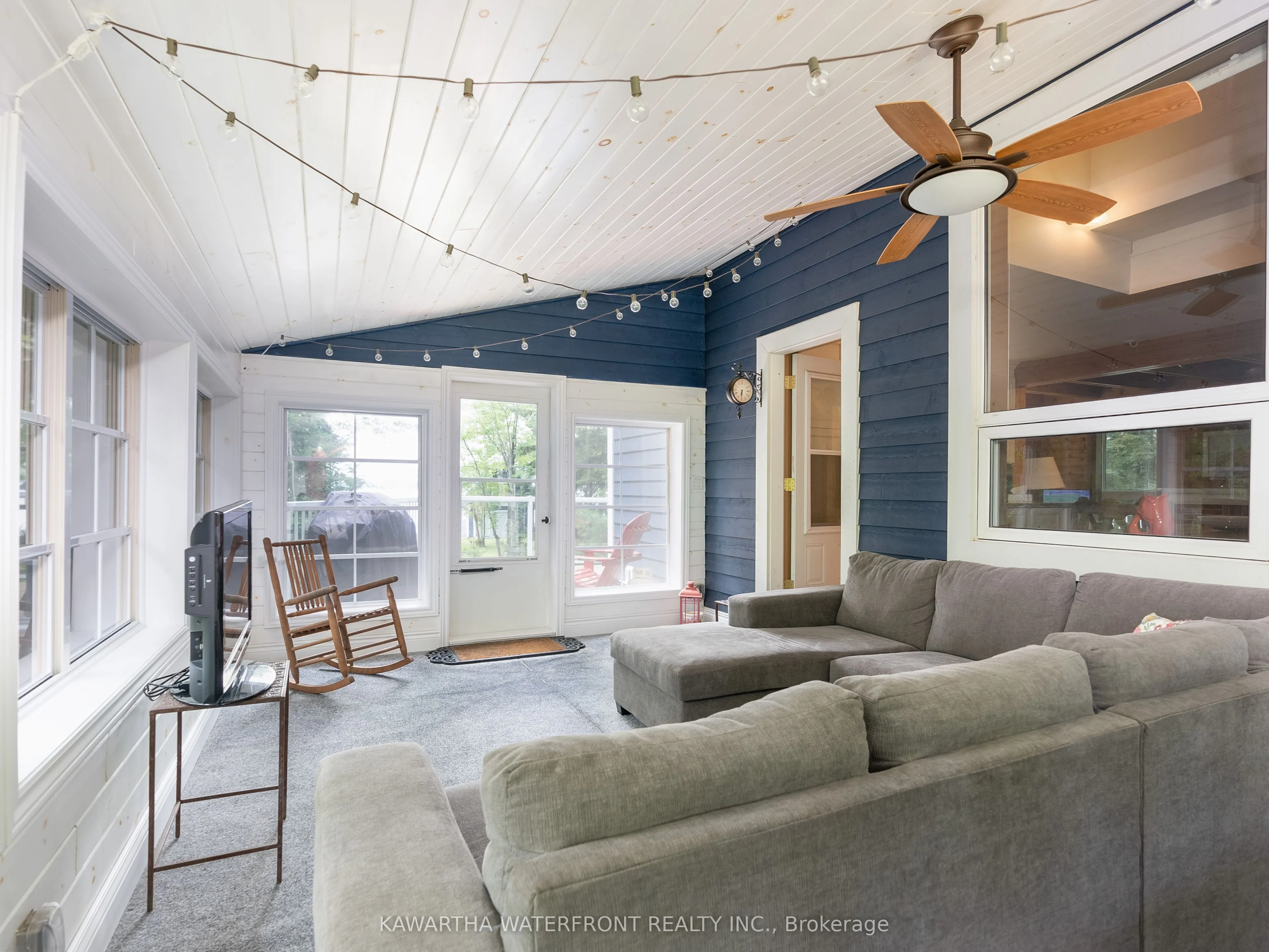 11 Woodworth Drive
