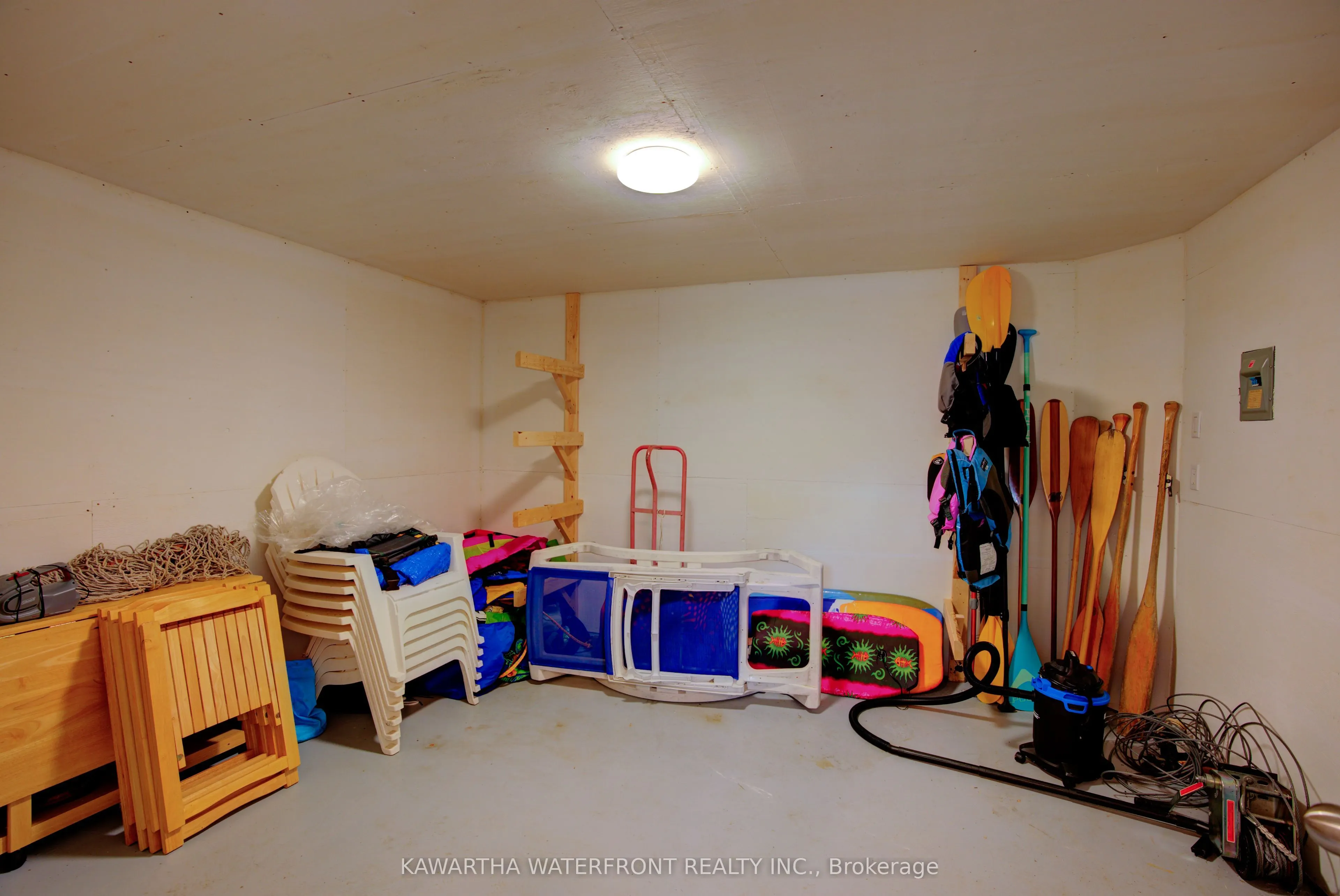 11 Woodworth Drive