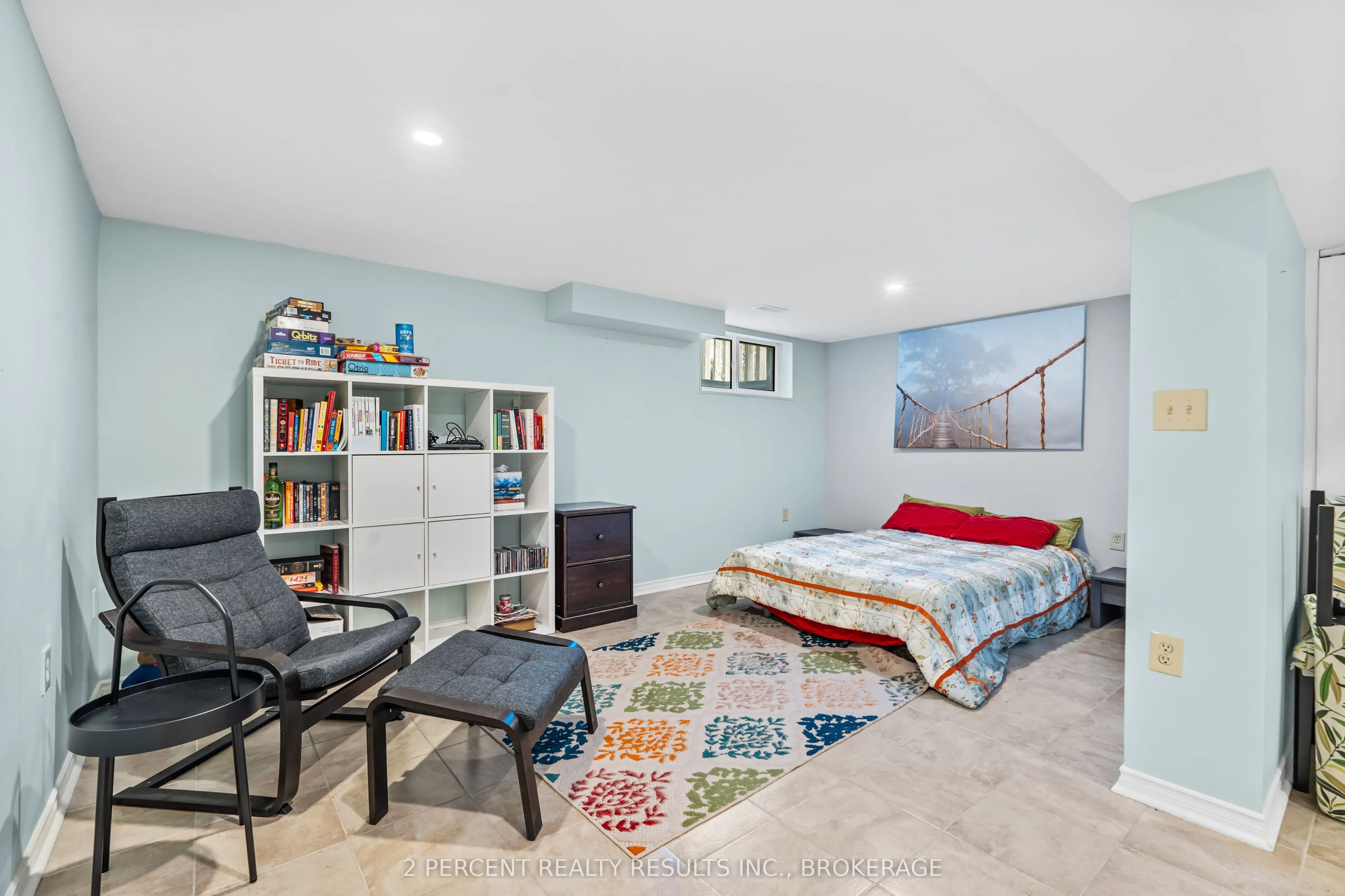 800 Littlestone Crescent