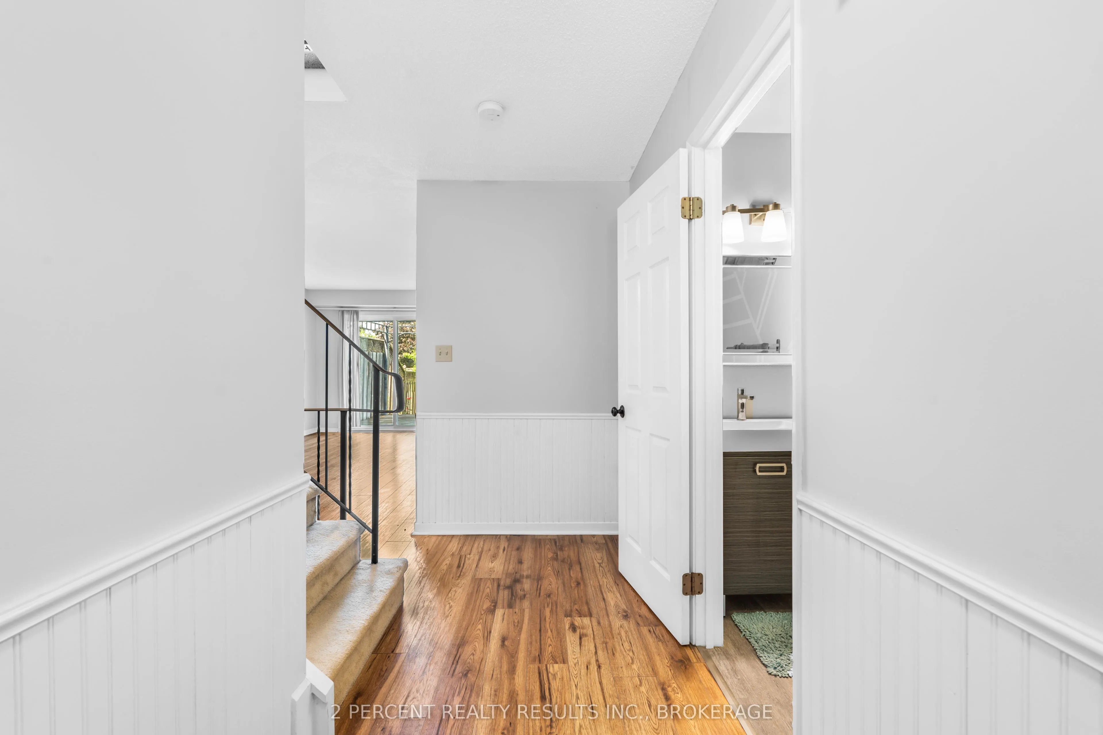 800 Littlestone Crescent