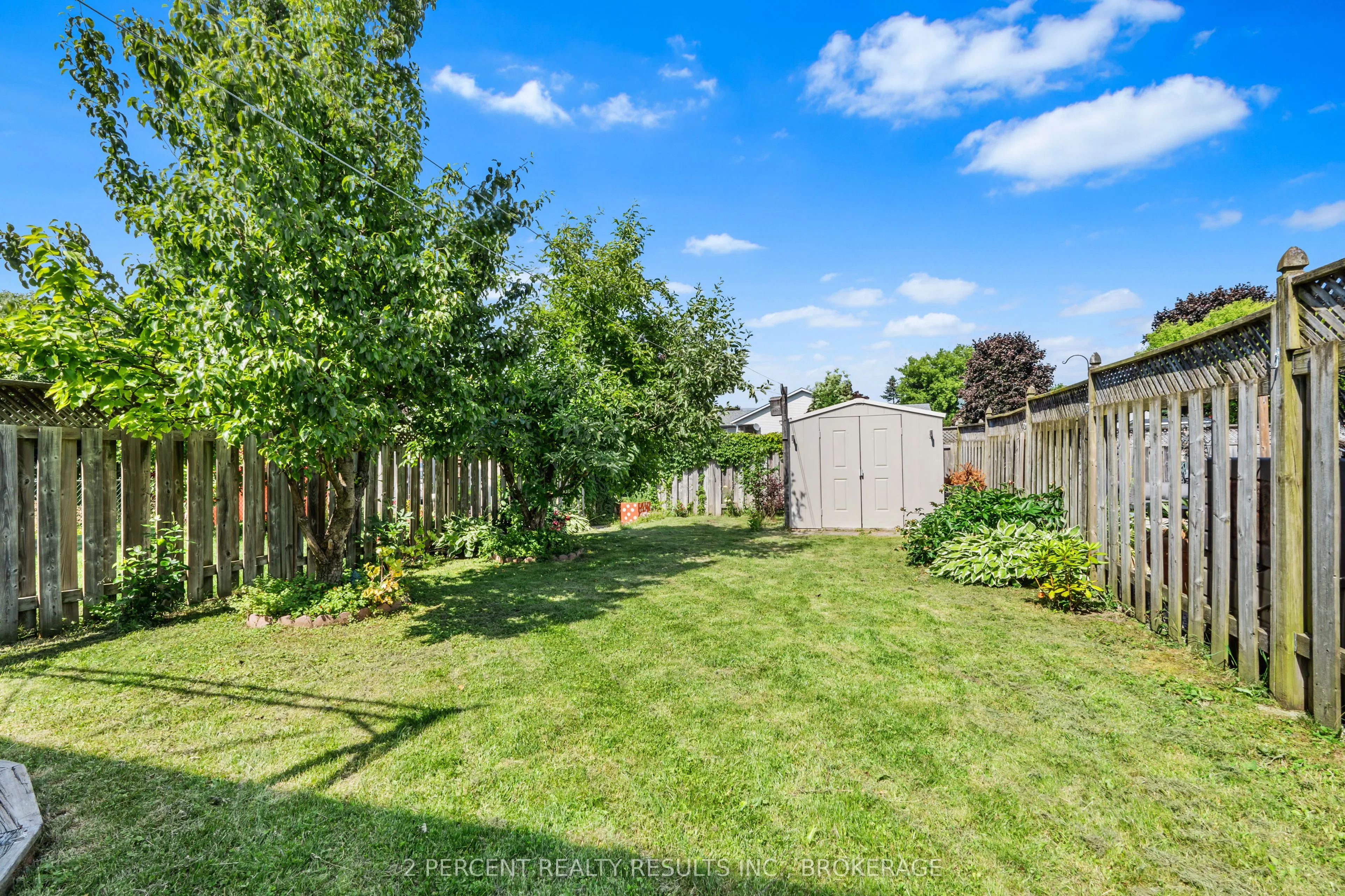 800 Littlestone Crescent