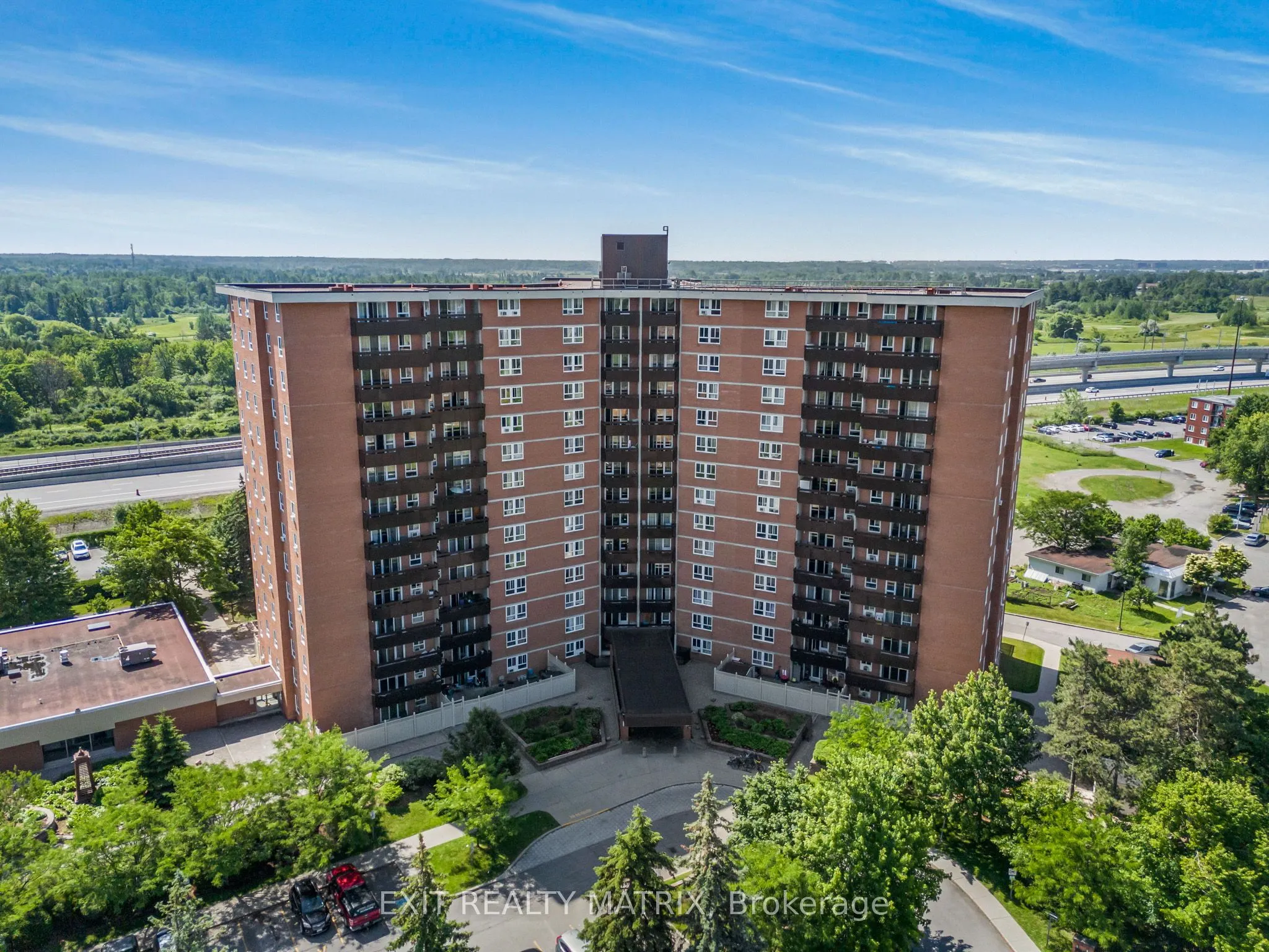 2000 Jasmine Crescent, #1005
