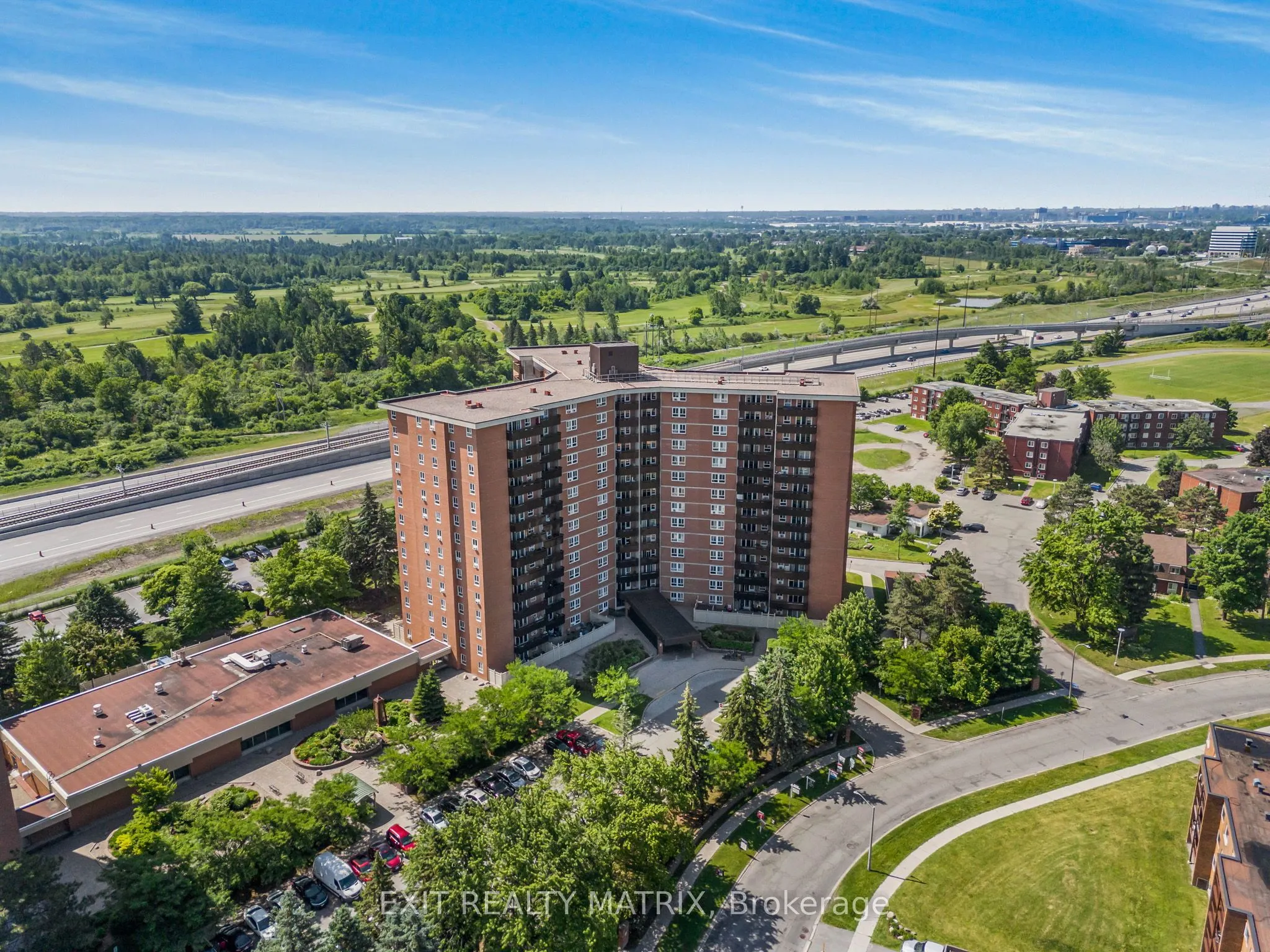 2000 Jasmine Crescent, #1005