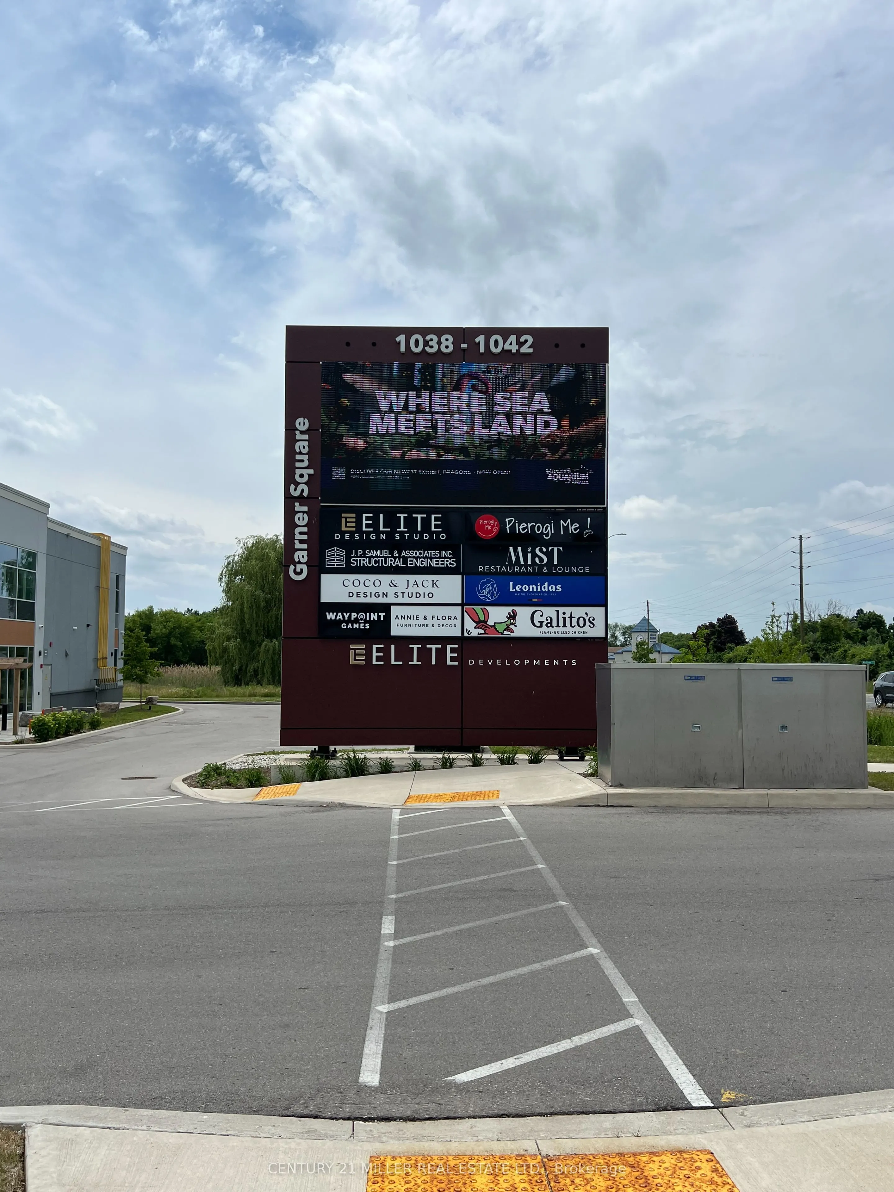 1040 Garner Road W, #C106