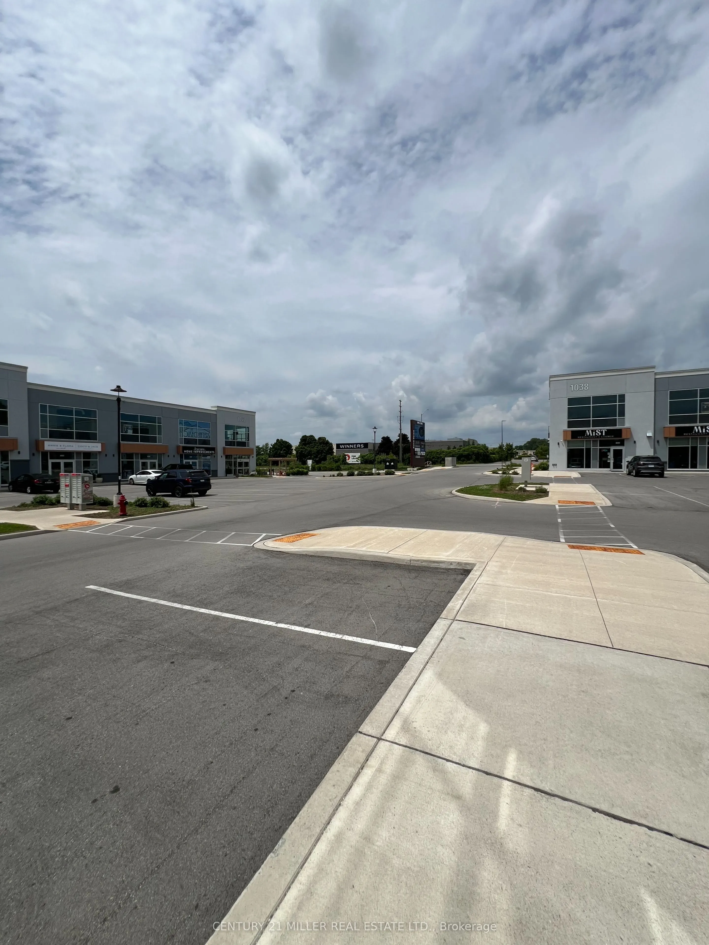 1040 Garner Road W, #C106