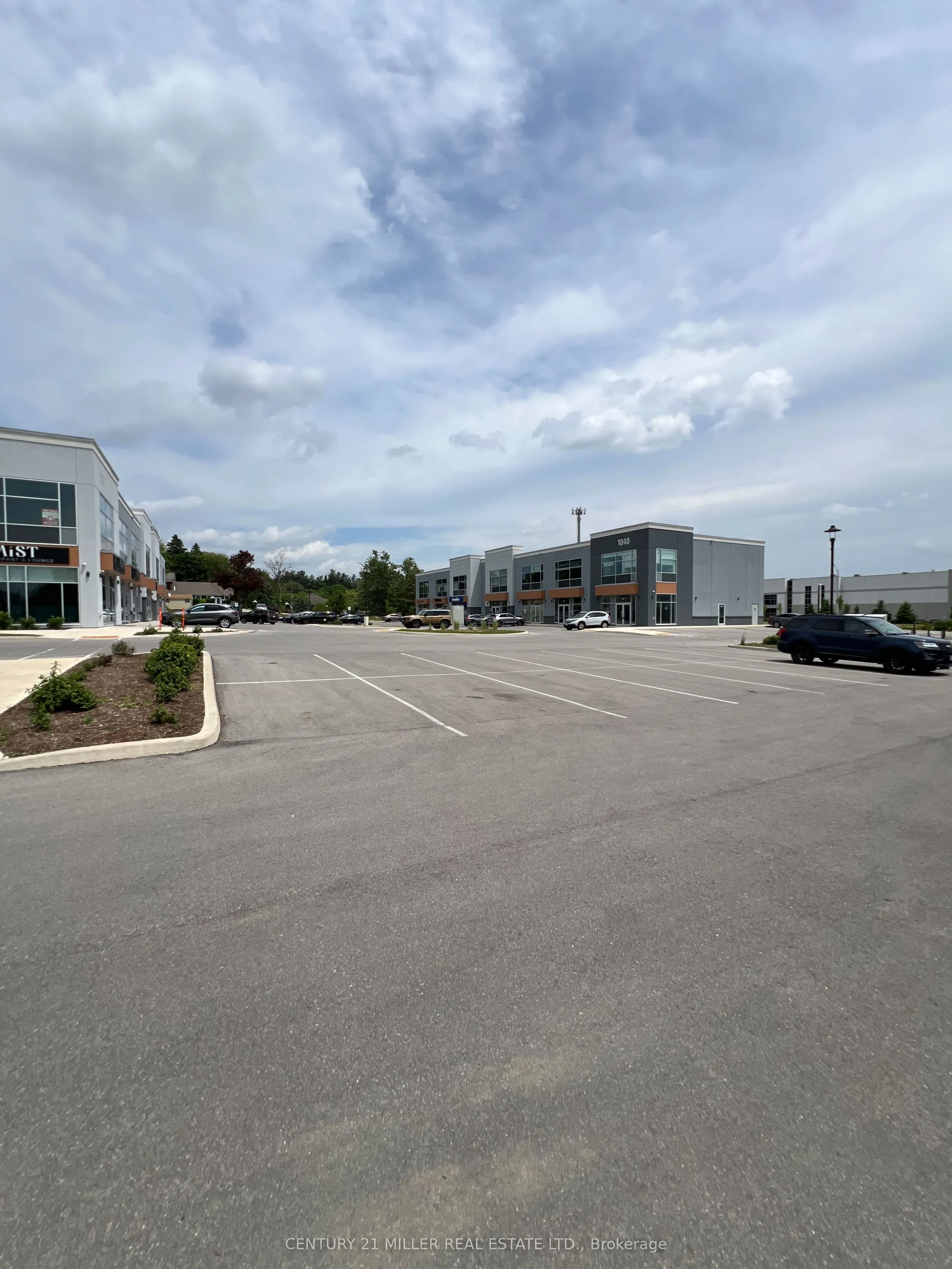 1040 Garner Road W, #C106