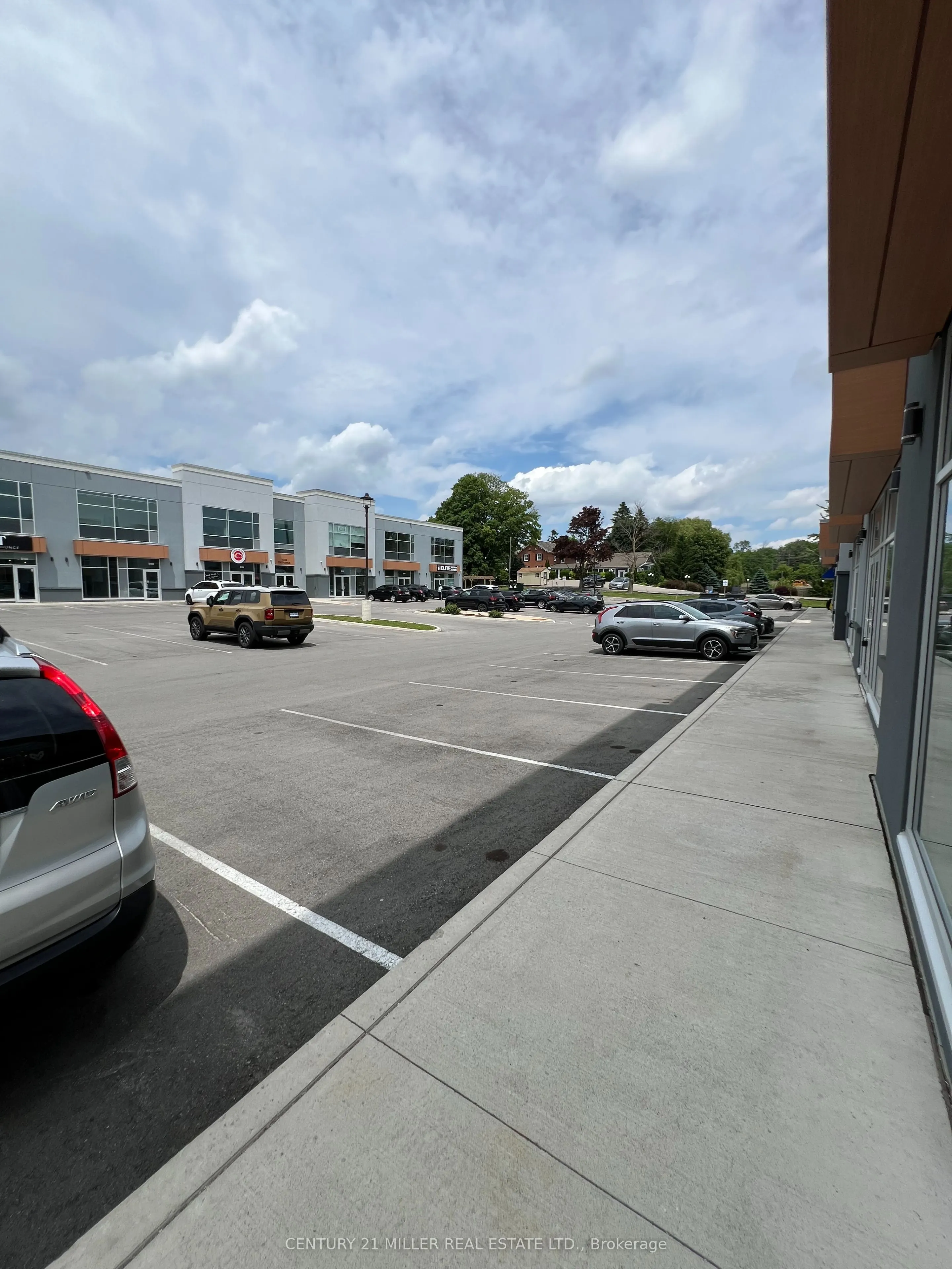 1040 Garner Road W, #C106