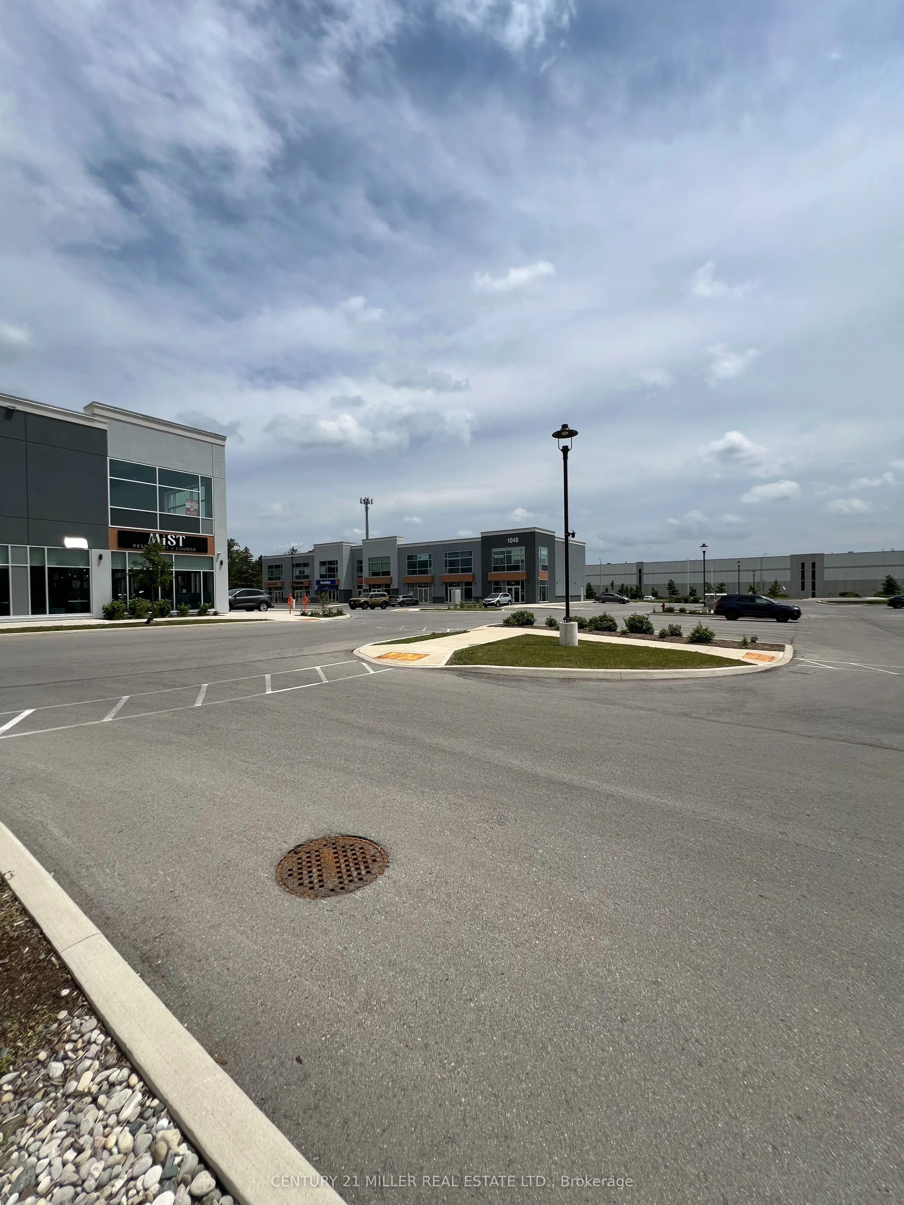 1040 Garner Road W, #C106