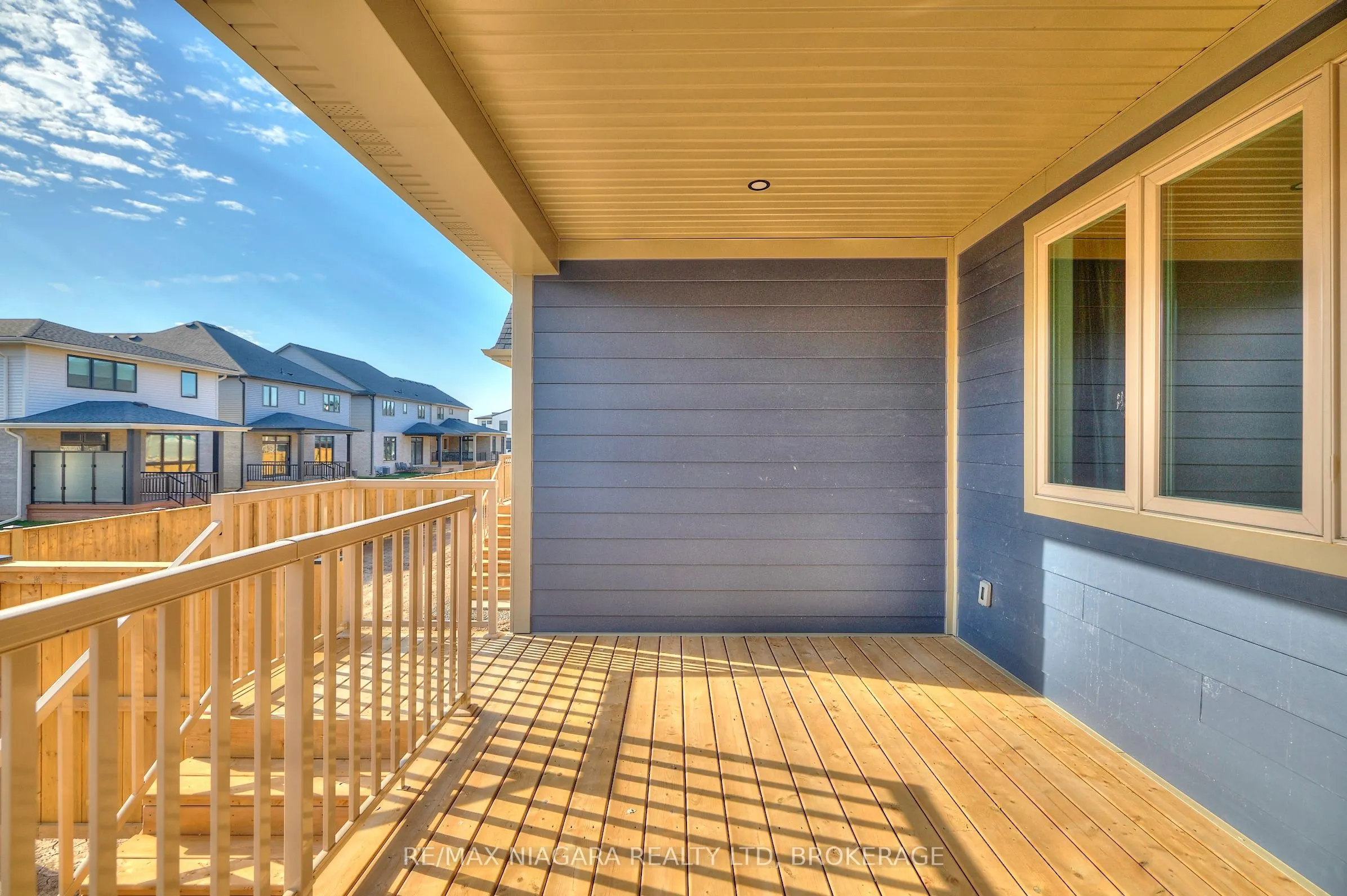3914 MITCHELL Crescent