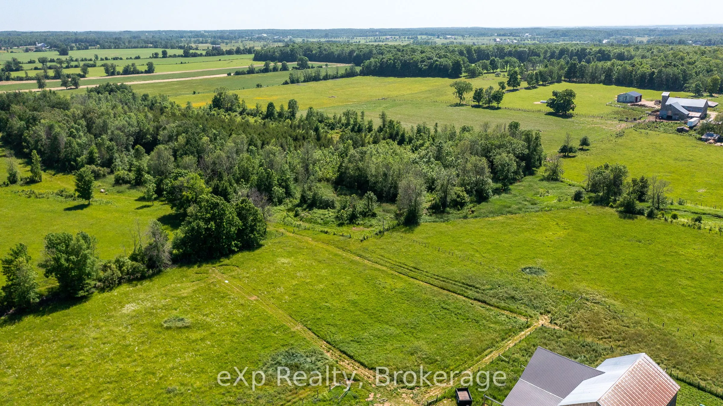 701768 5 Side Road