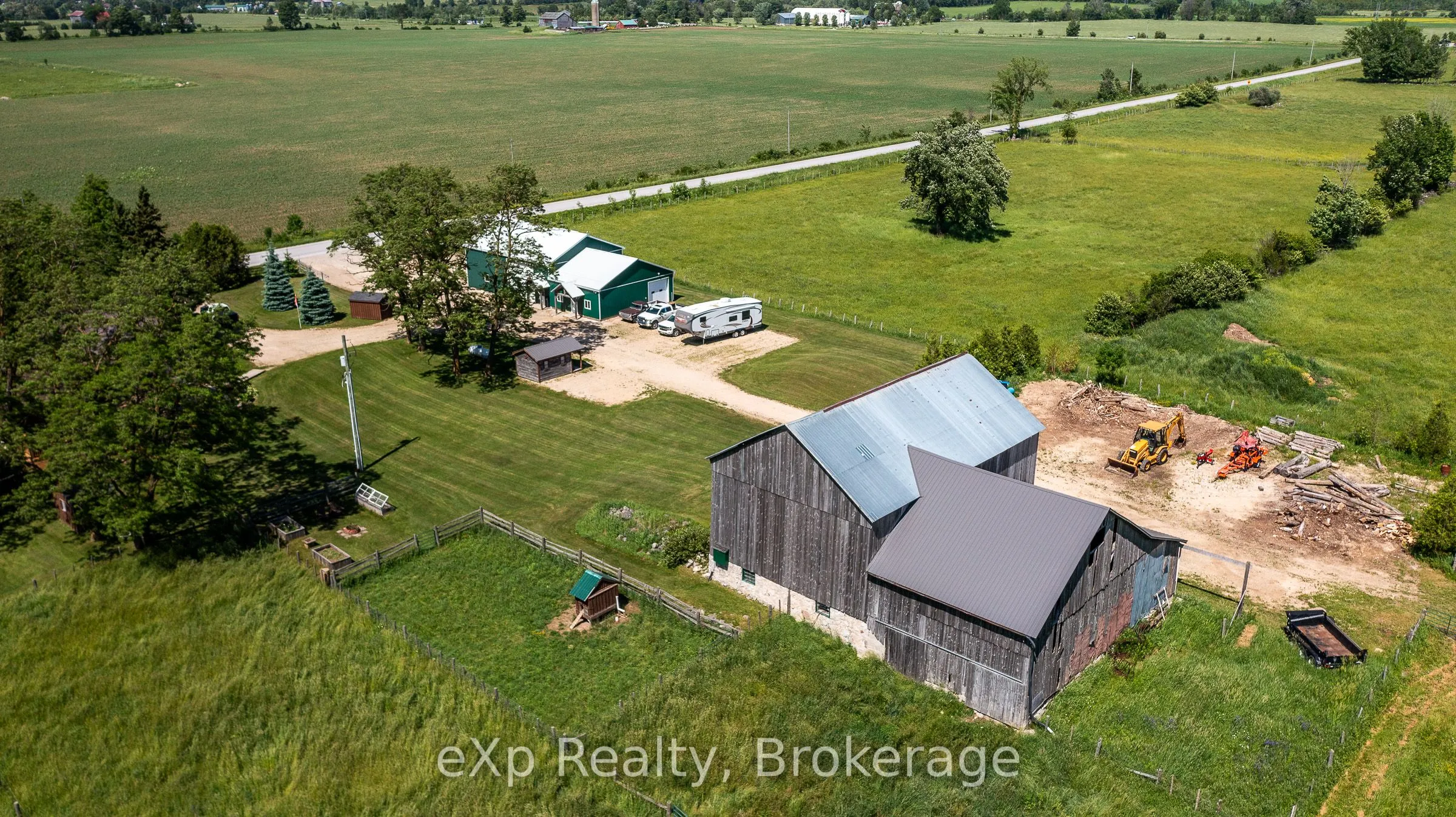 701768 5 Side Road