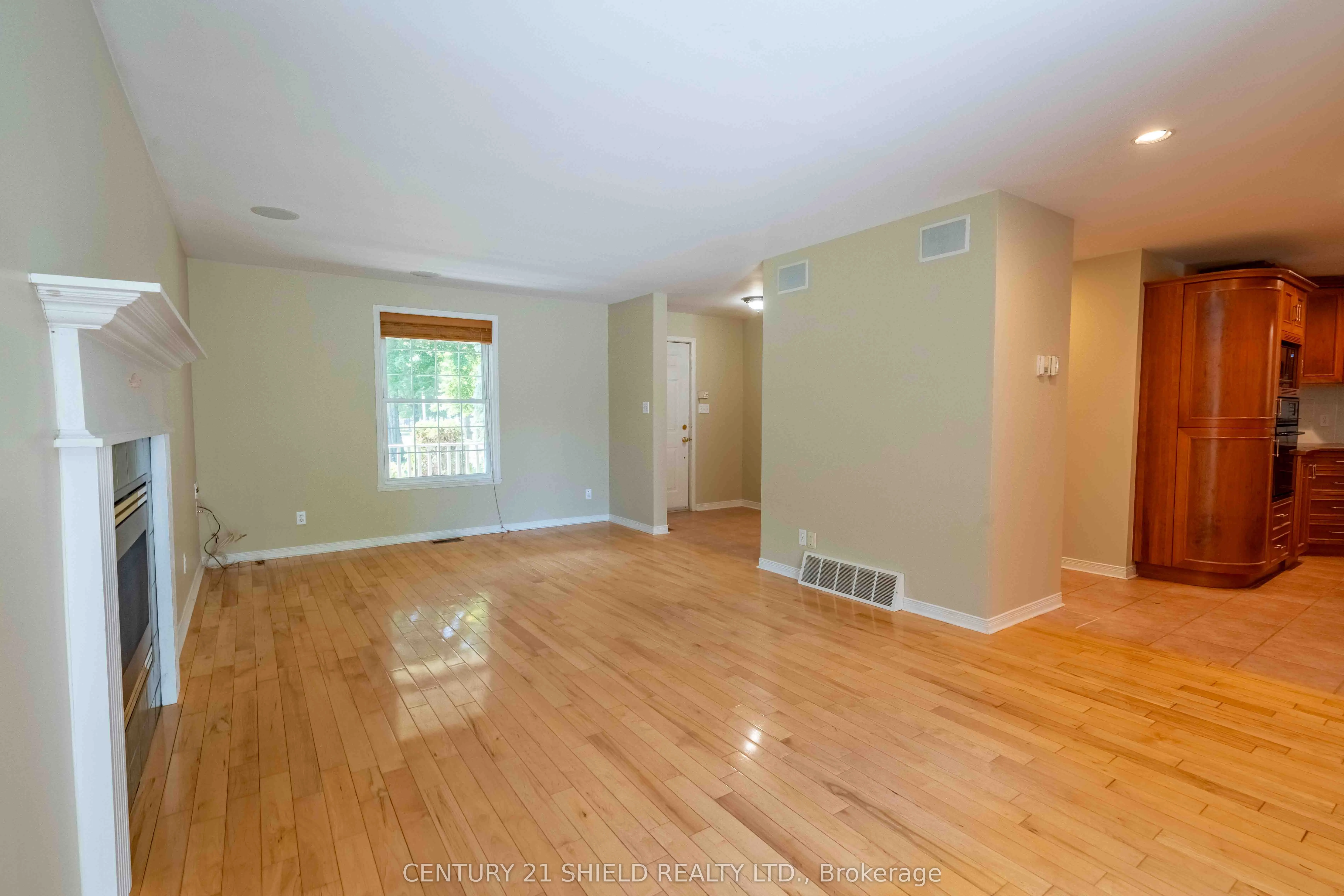 315 Eleventh Street E