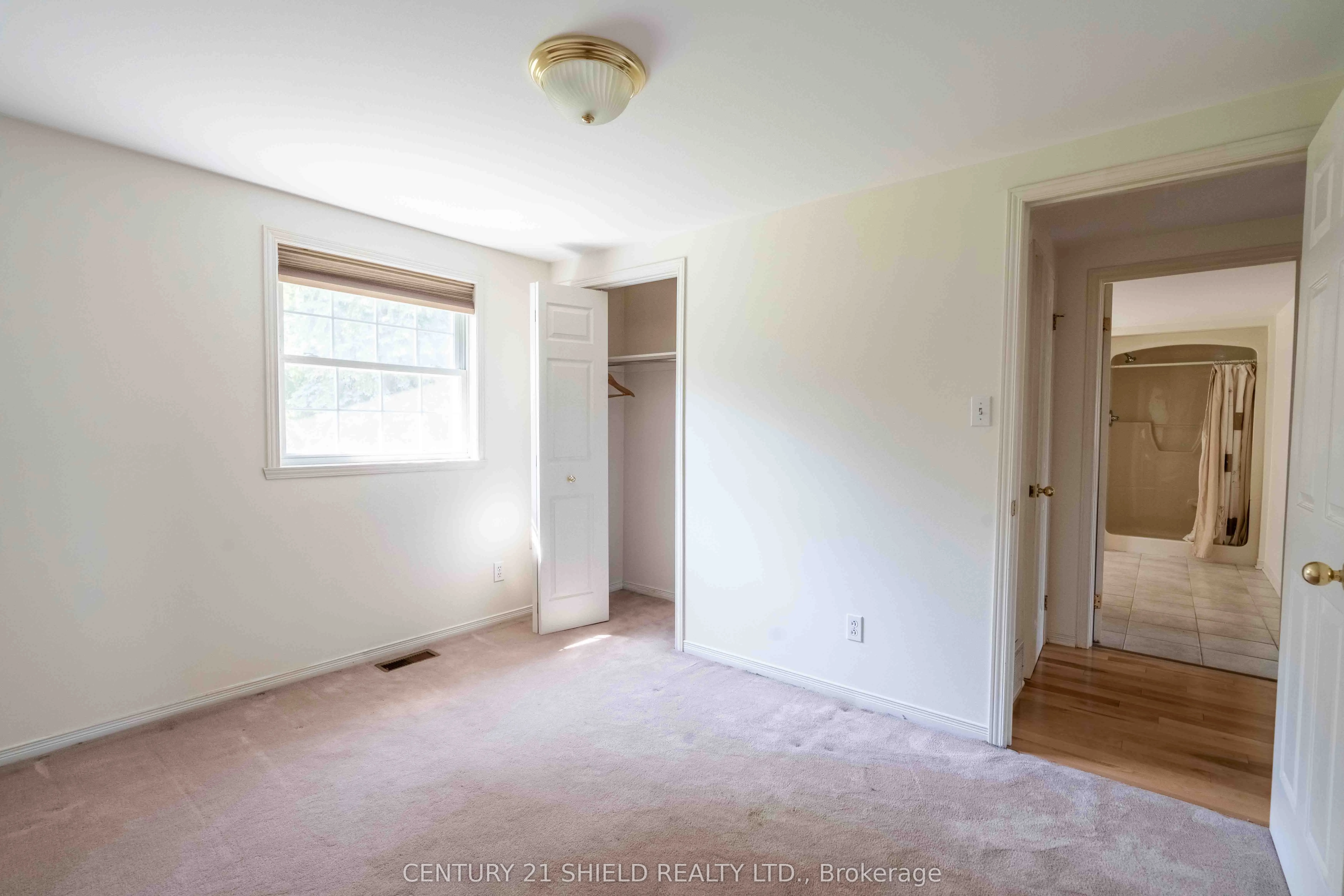 315 Eleventh Street E