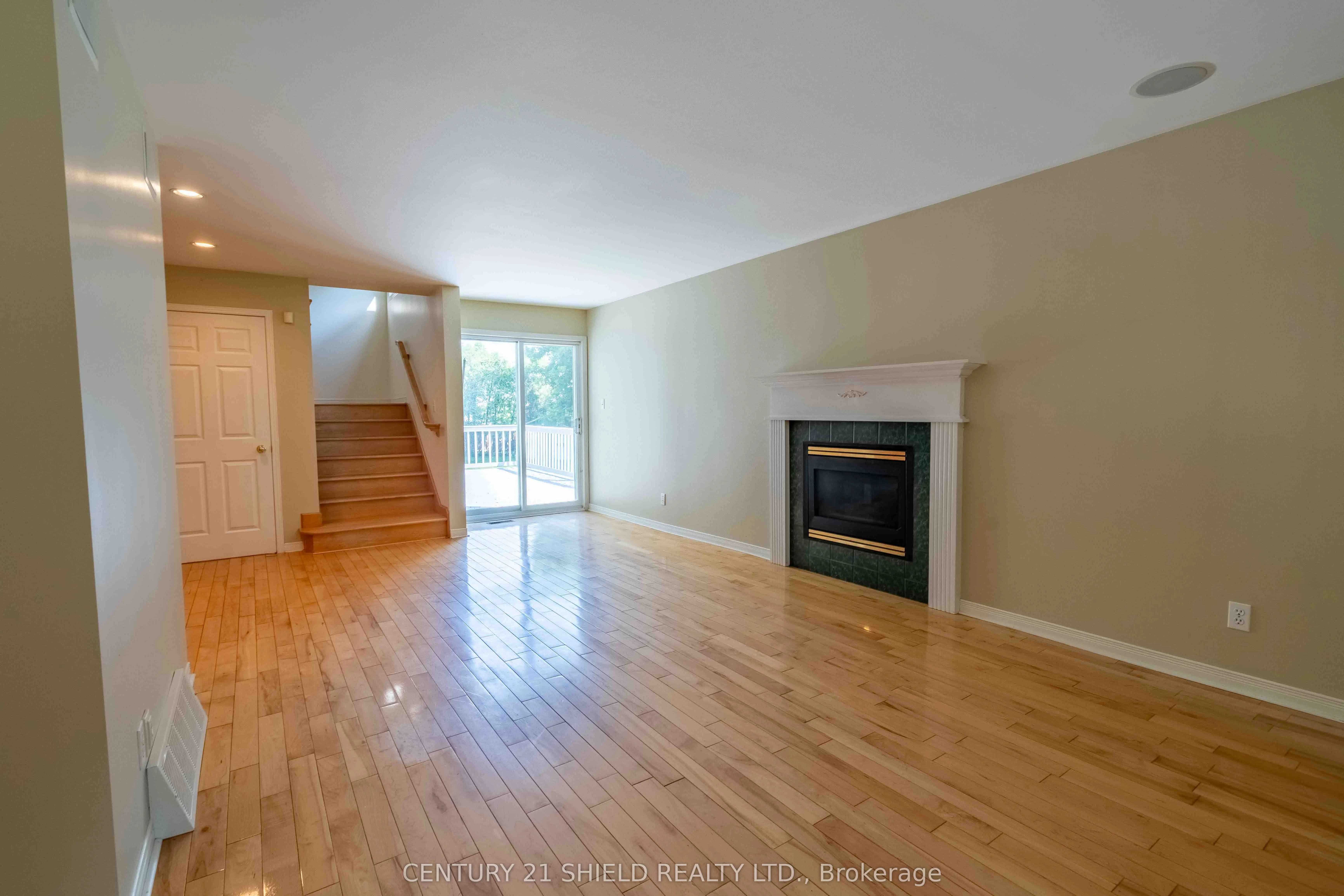 315 Eleventh Street E