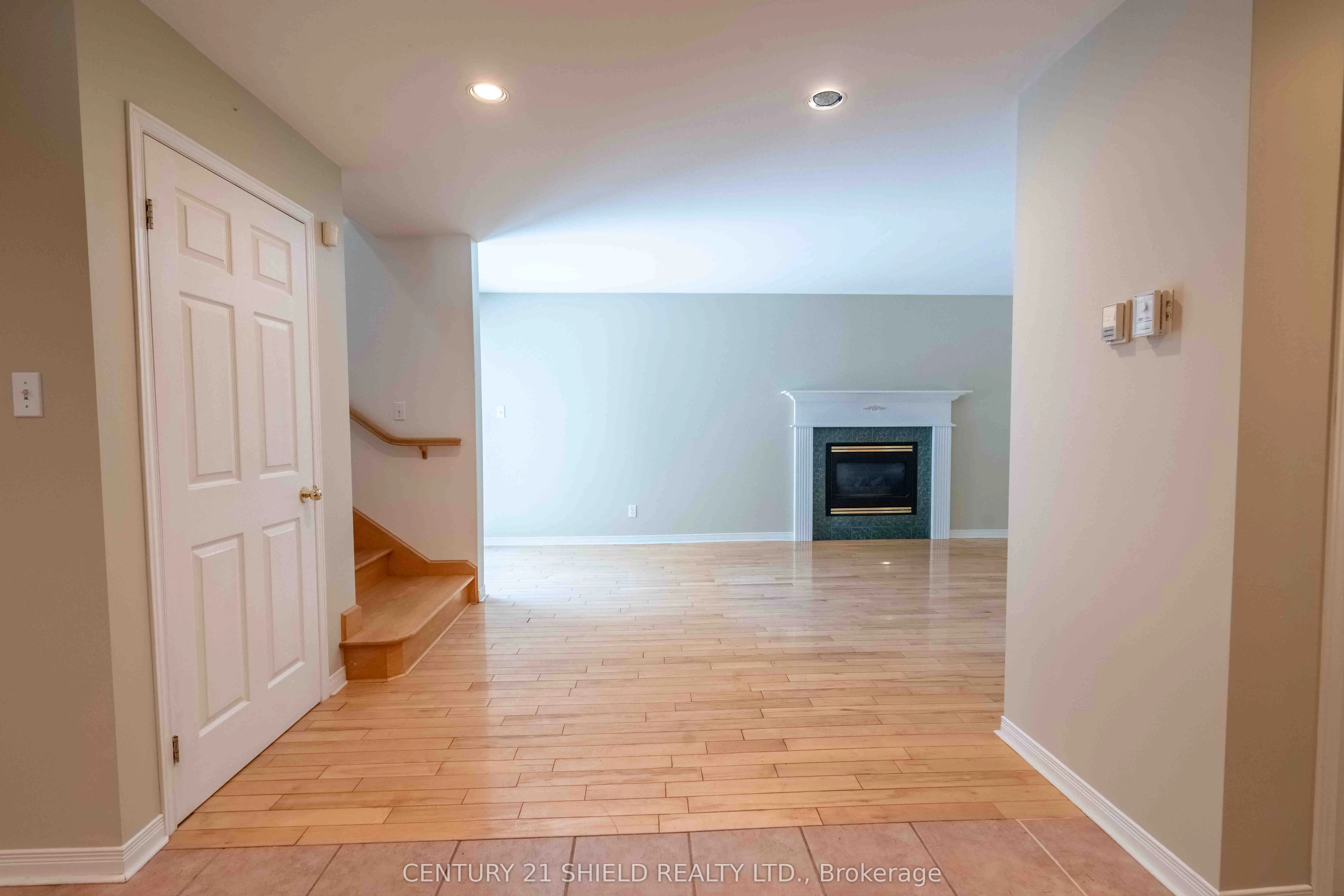 315 Eleventh Street E