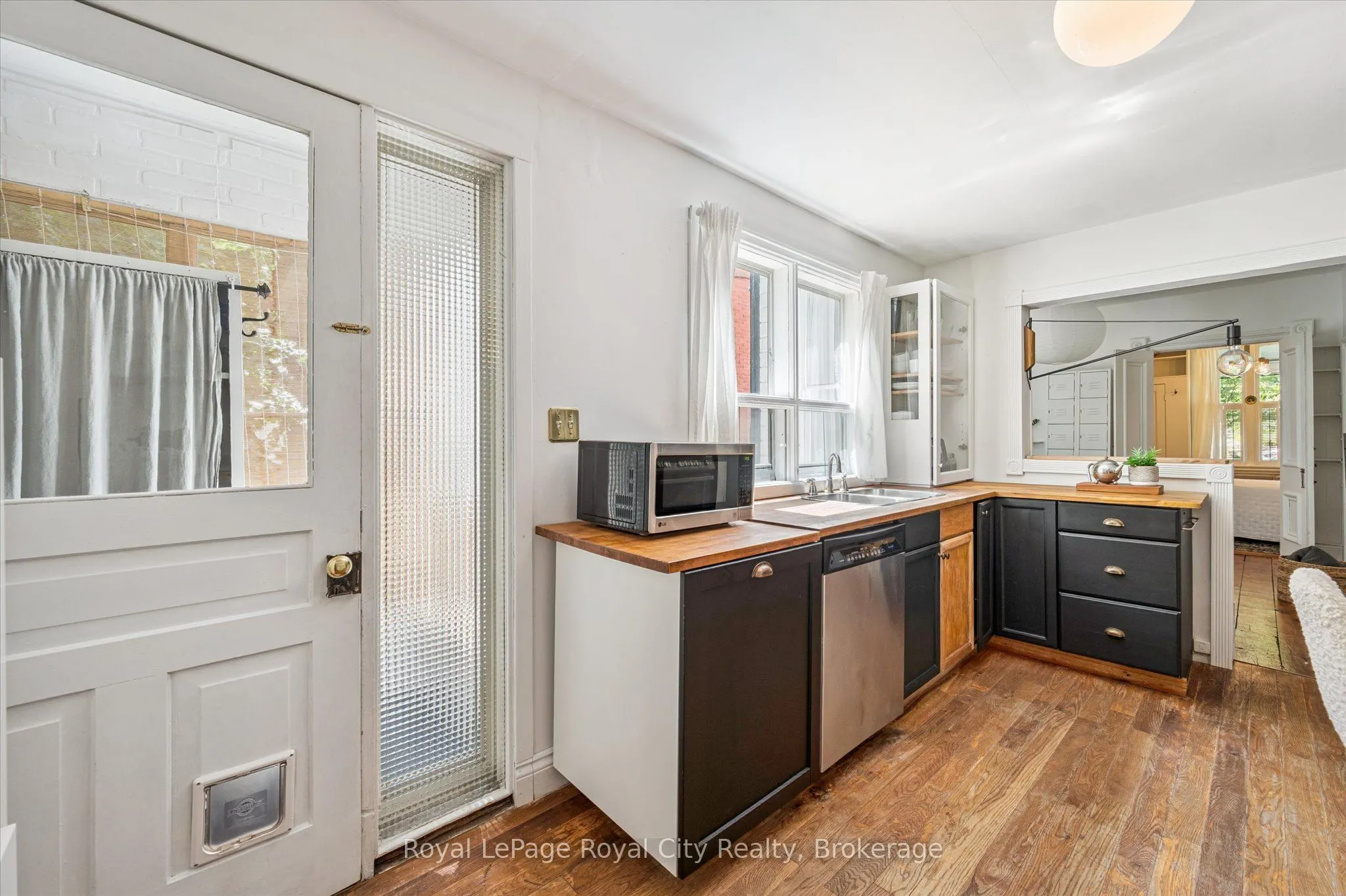 80 Cork Street W