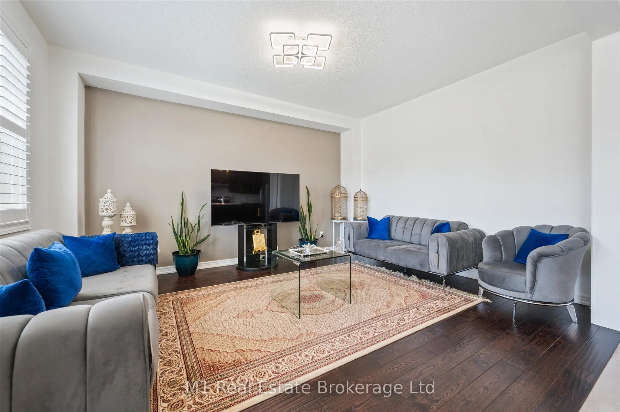 19 Findlay Way