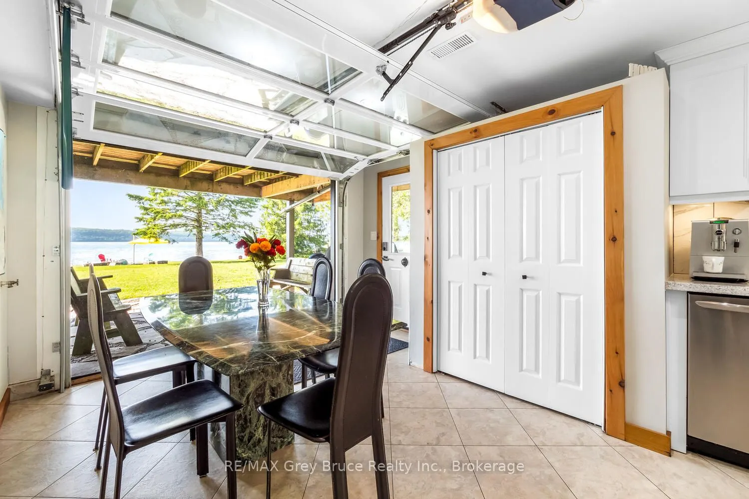 501219 Grey Road 1 Road