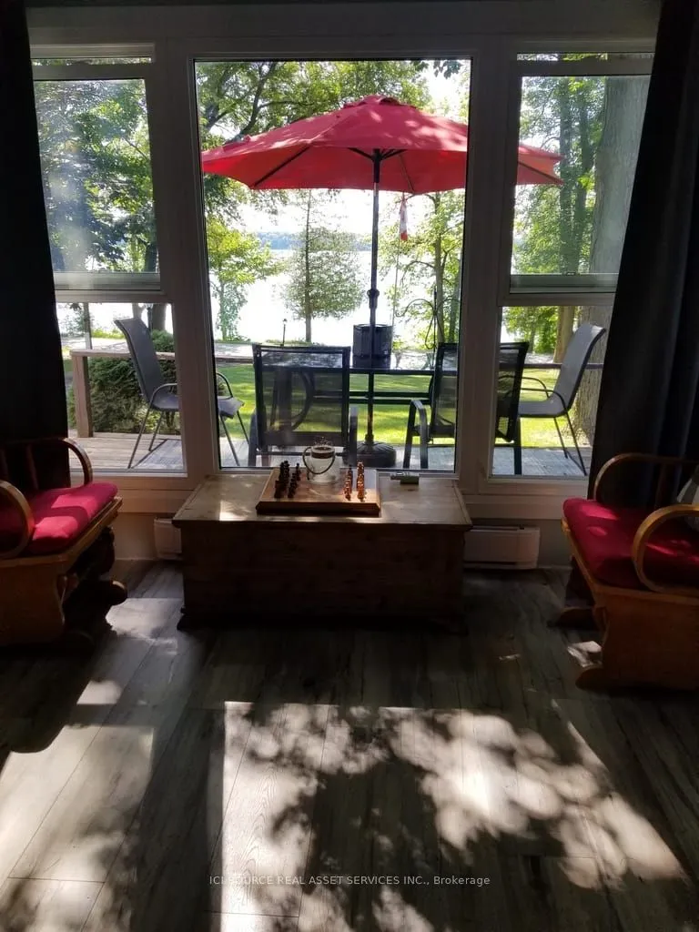 251 Avery Point