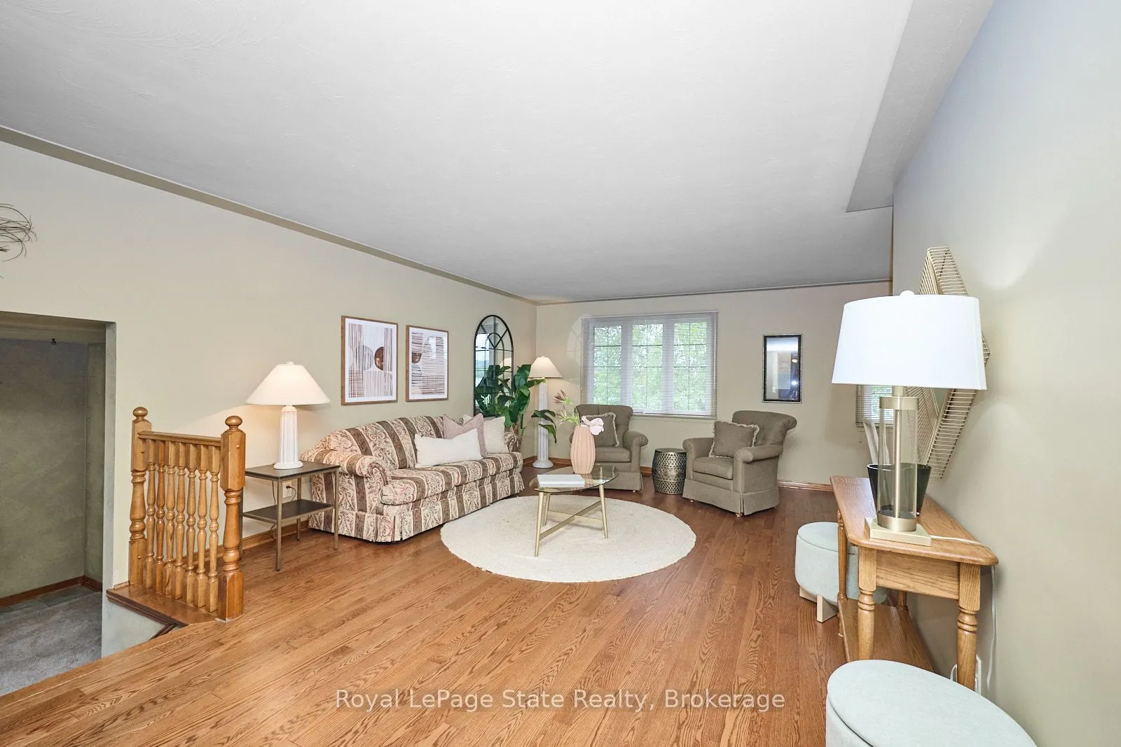 17 Oakes Road N