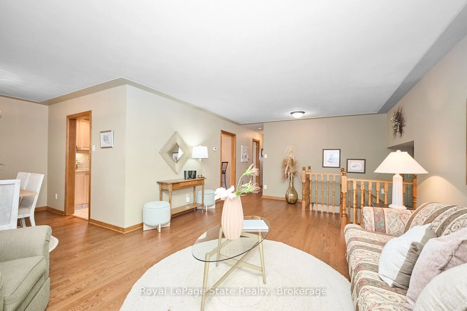 17 Oakes Road N