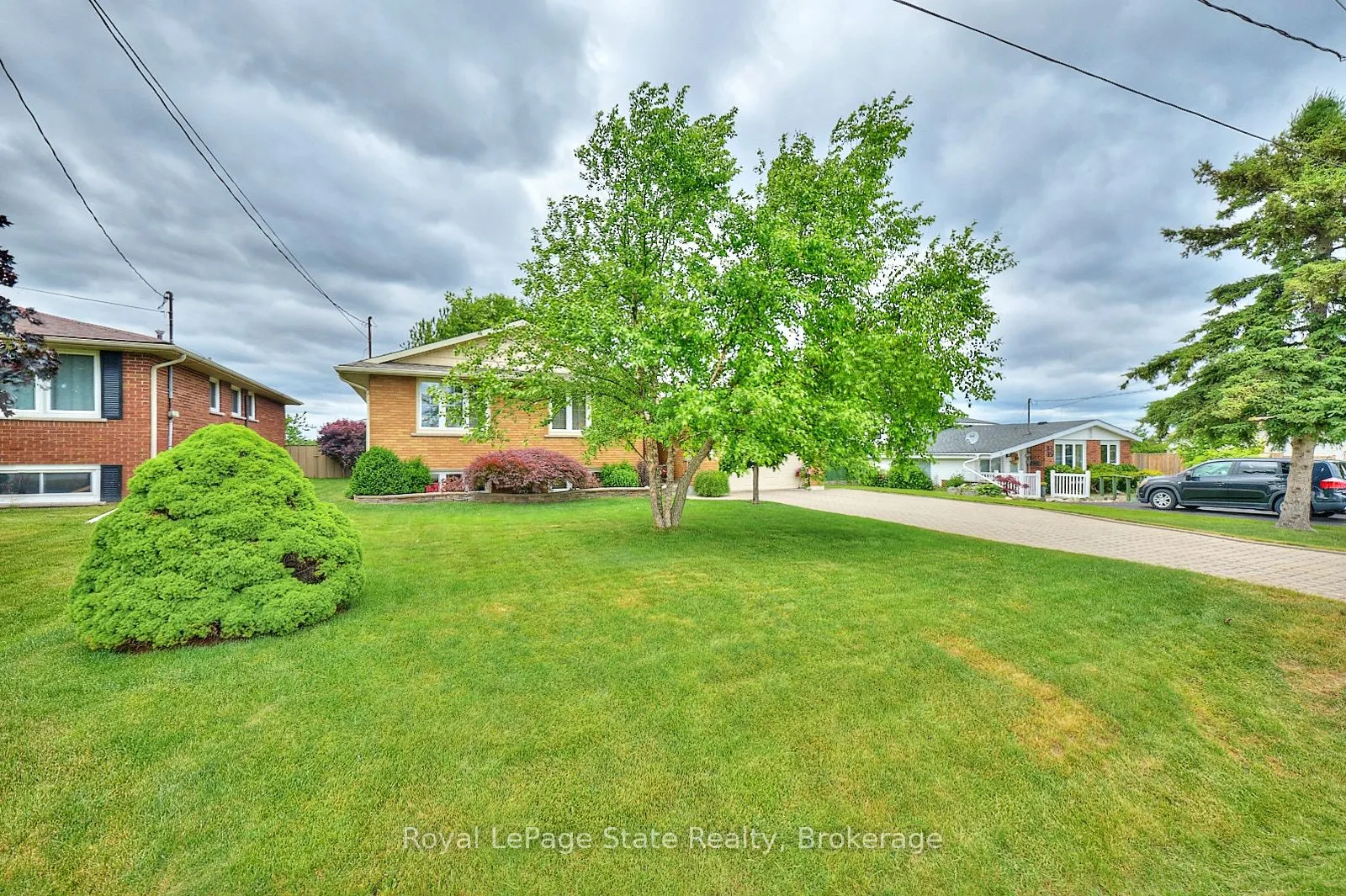 17 Oakes Road N