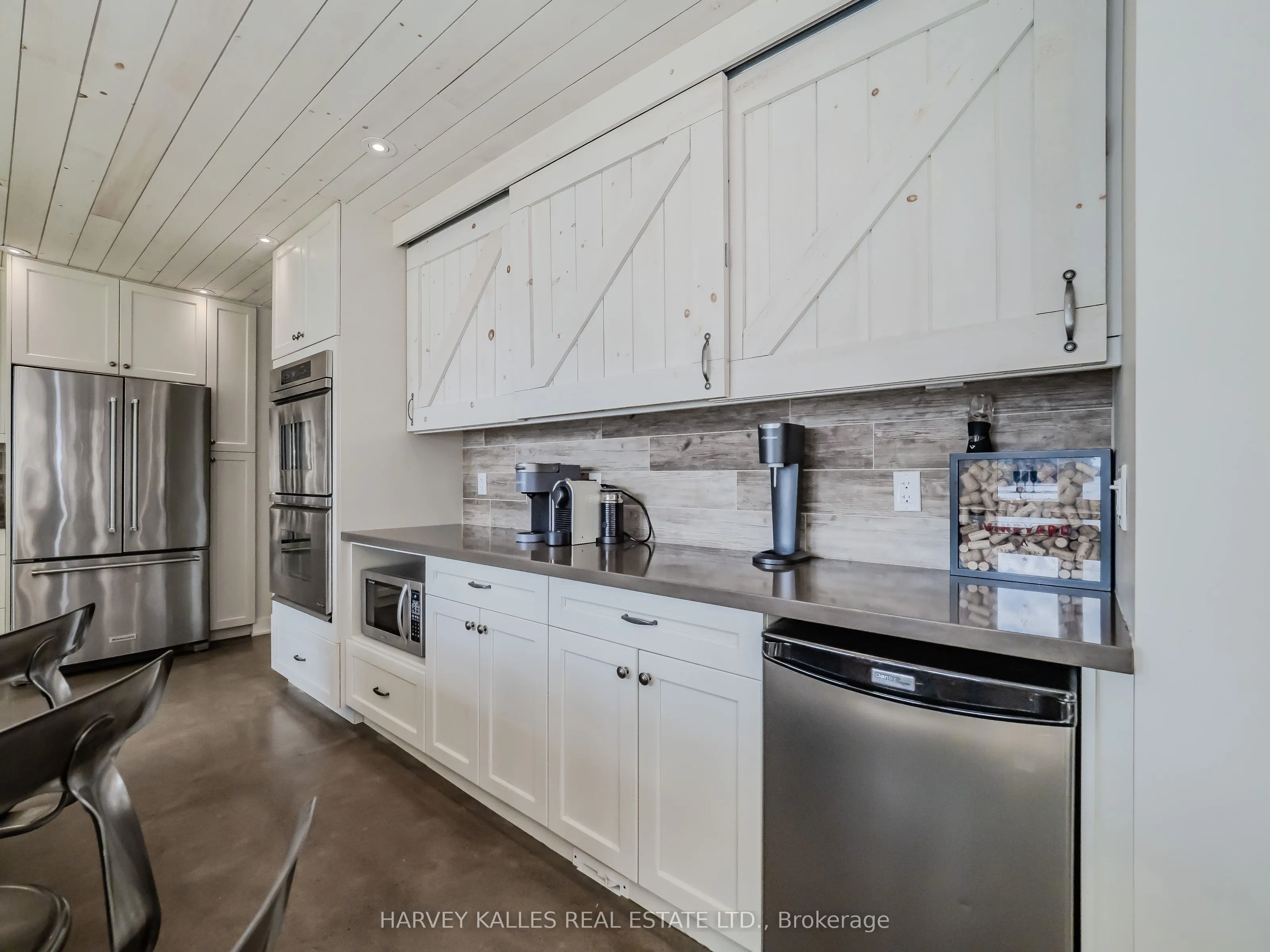 1911 MORTIMERS POINT Road