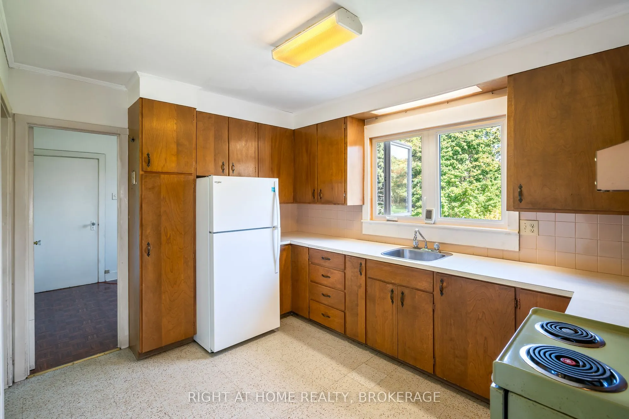 1353 MCNAB Road
