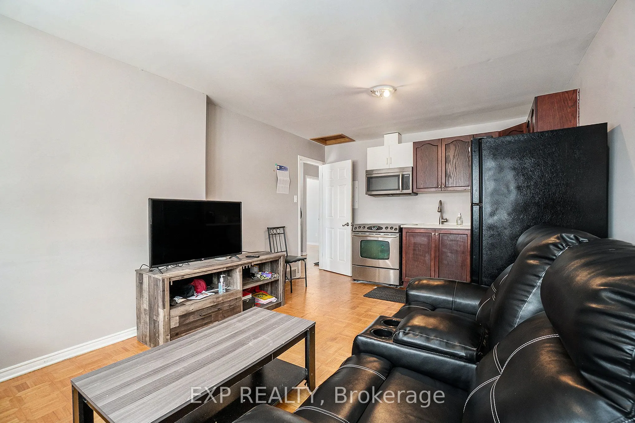 217 Dovercourt Avenue