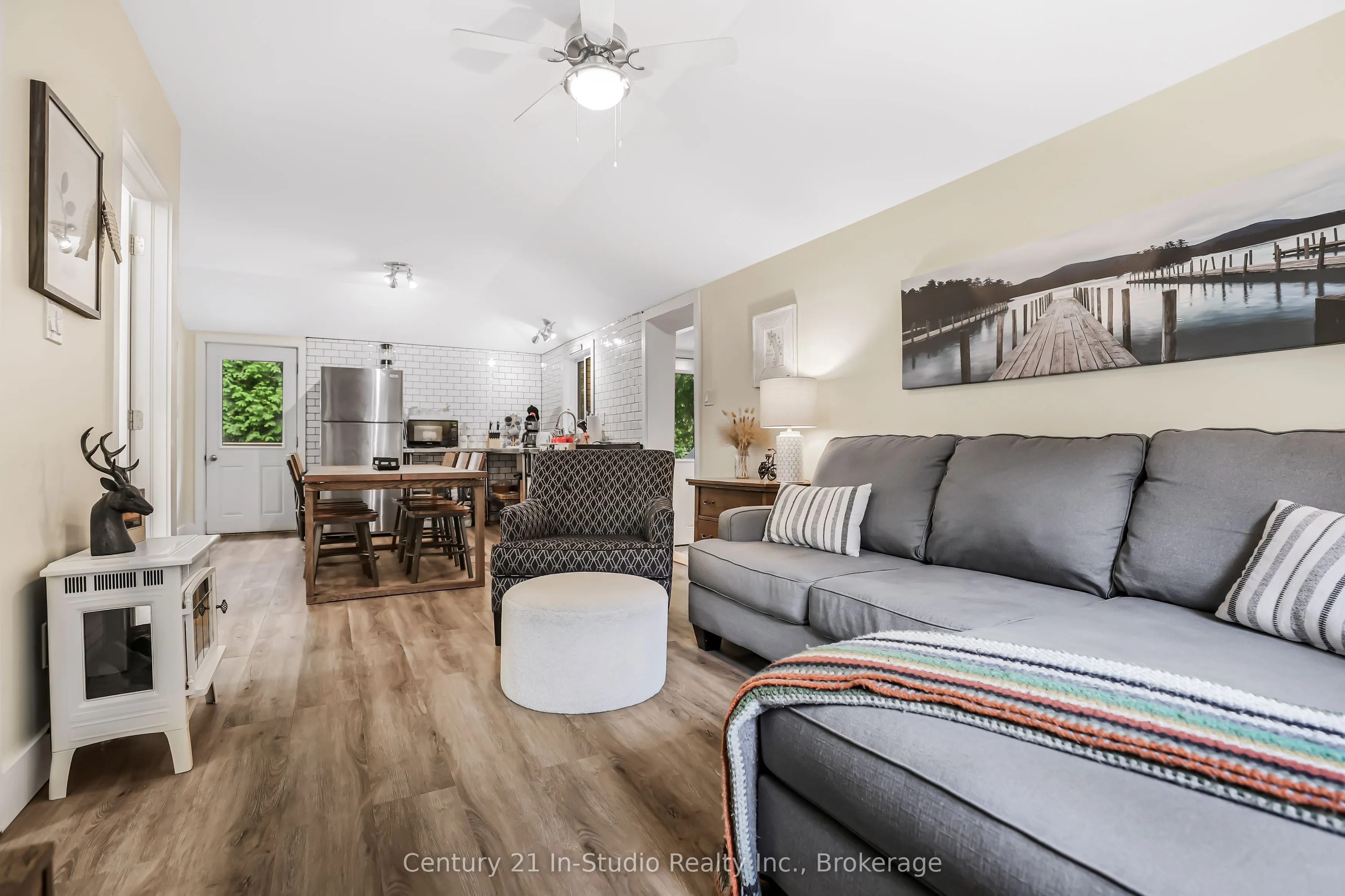 17 Cammidge Crescent