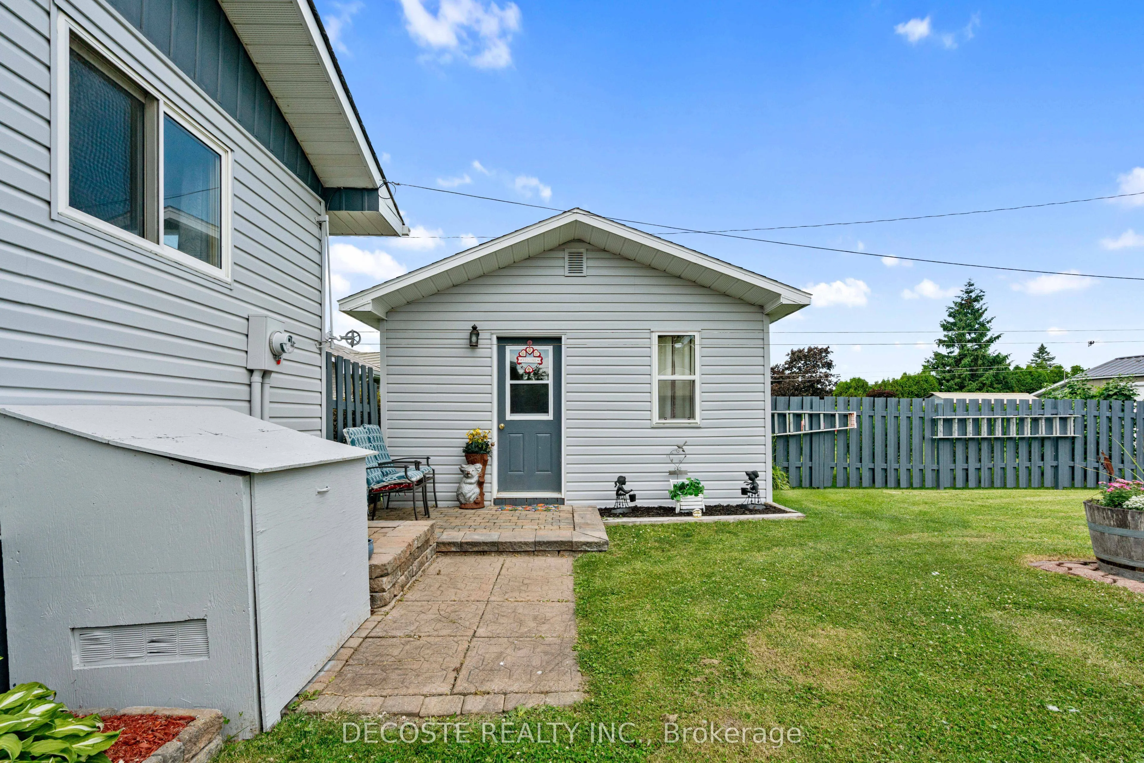 3507 Thomas Street