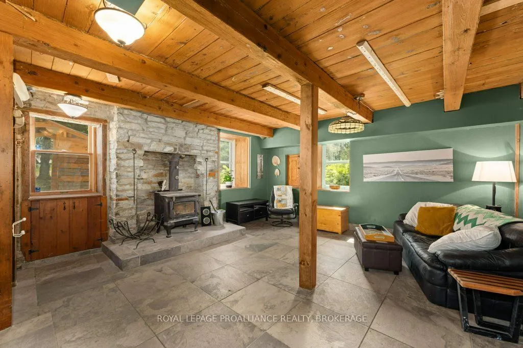 25 Curl Road