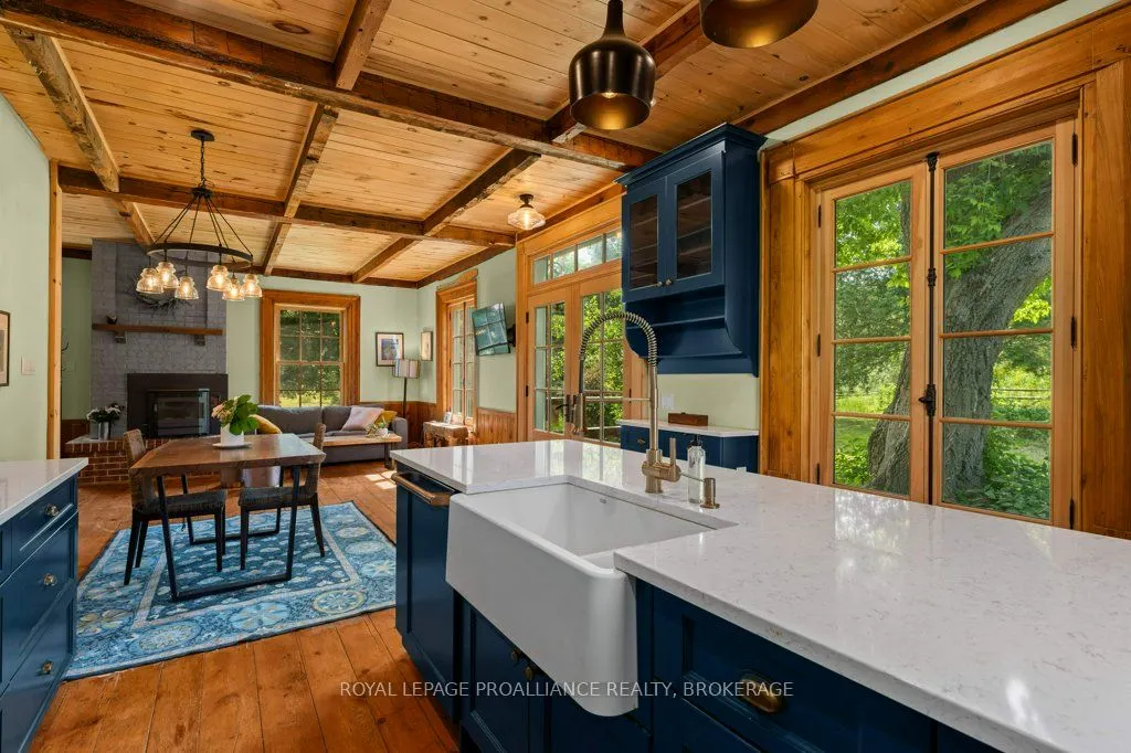 25 Curl Road