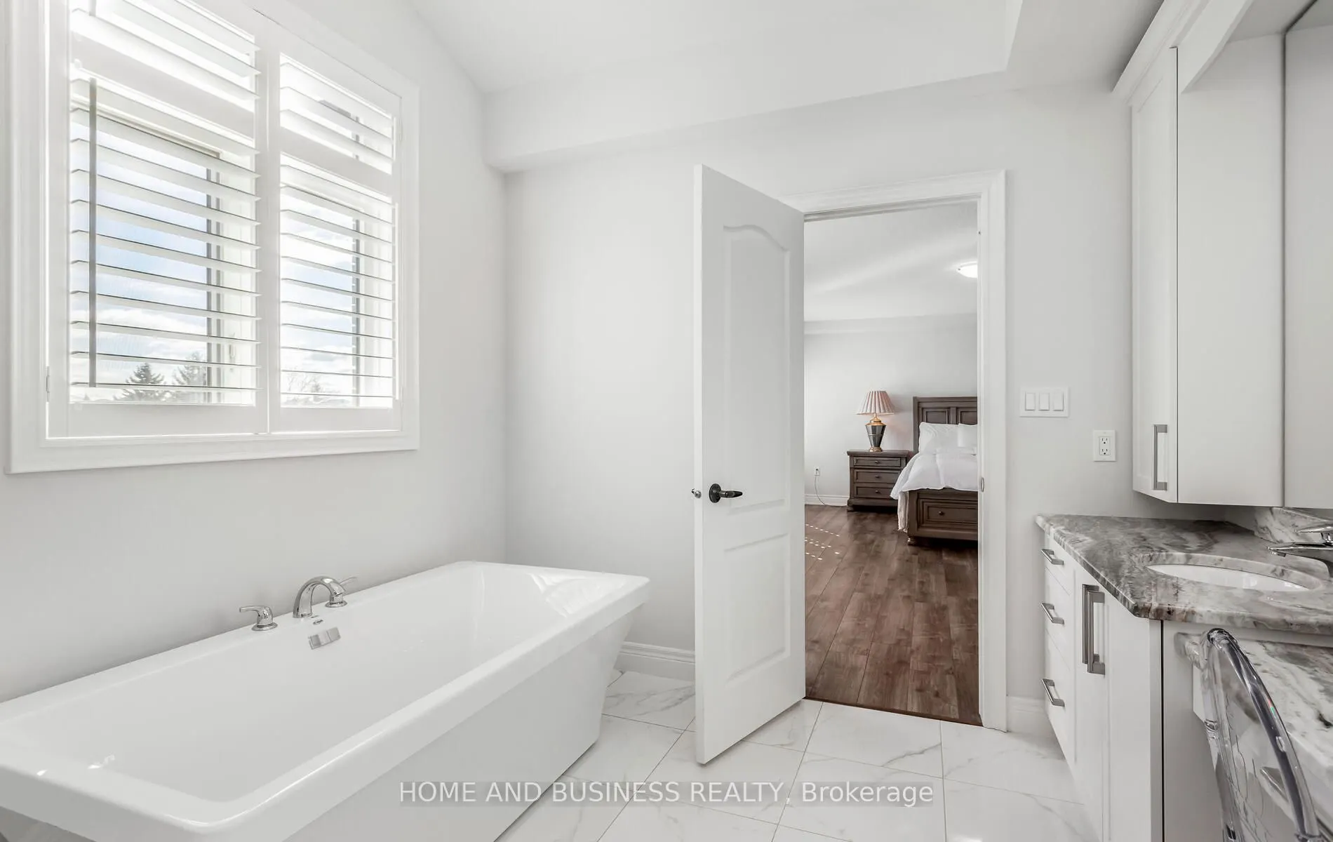 27 Deerfield Lane