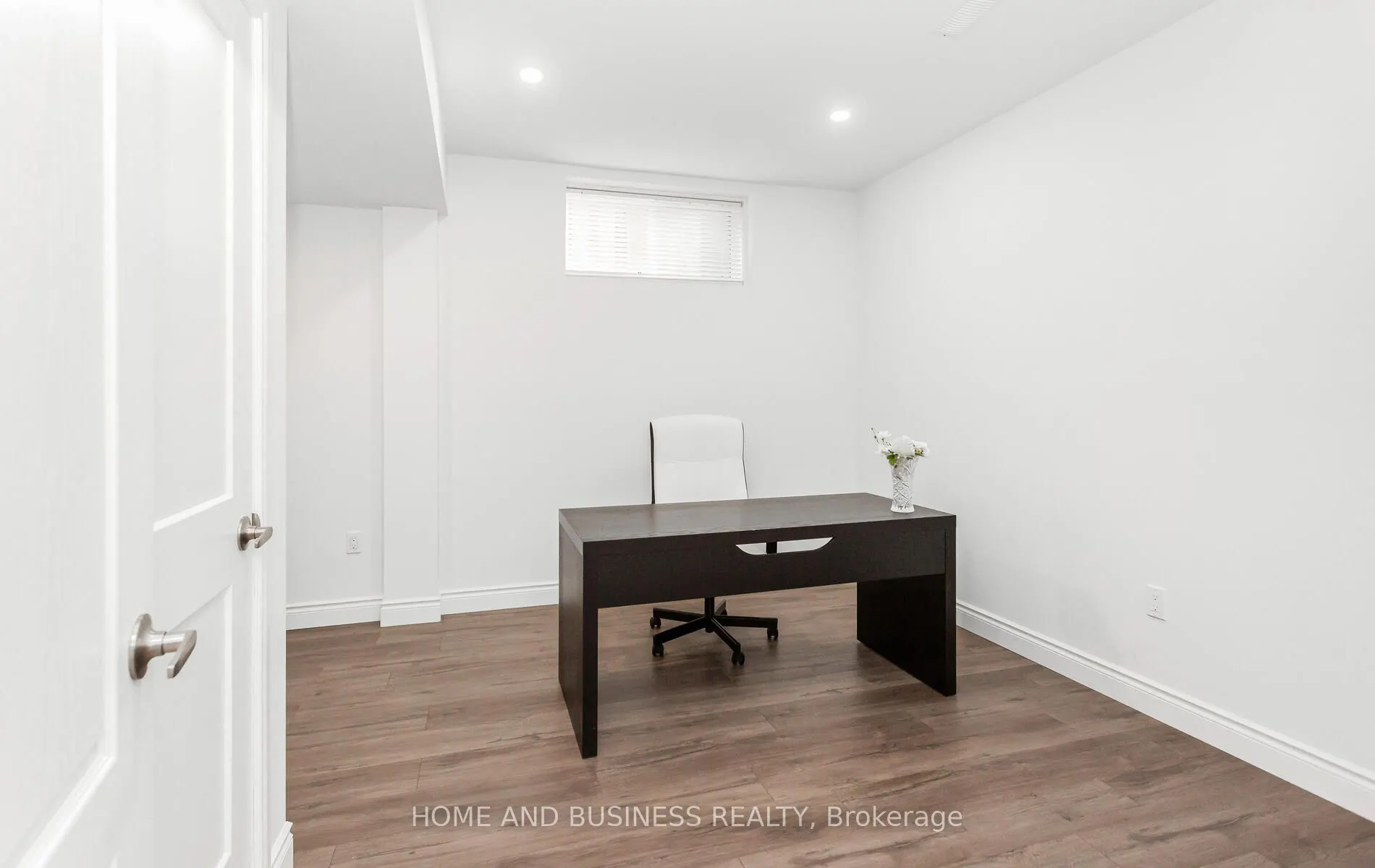 27 Deerfield Lane