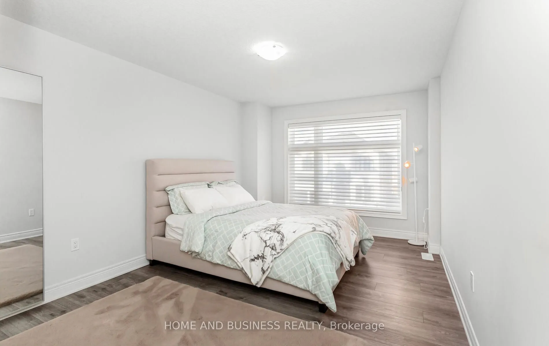 27 Deerfield Lane