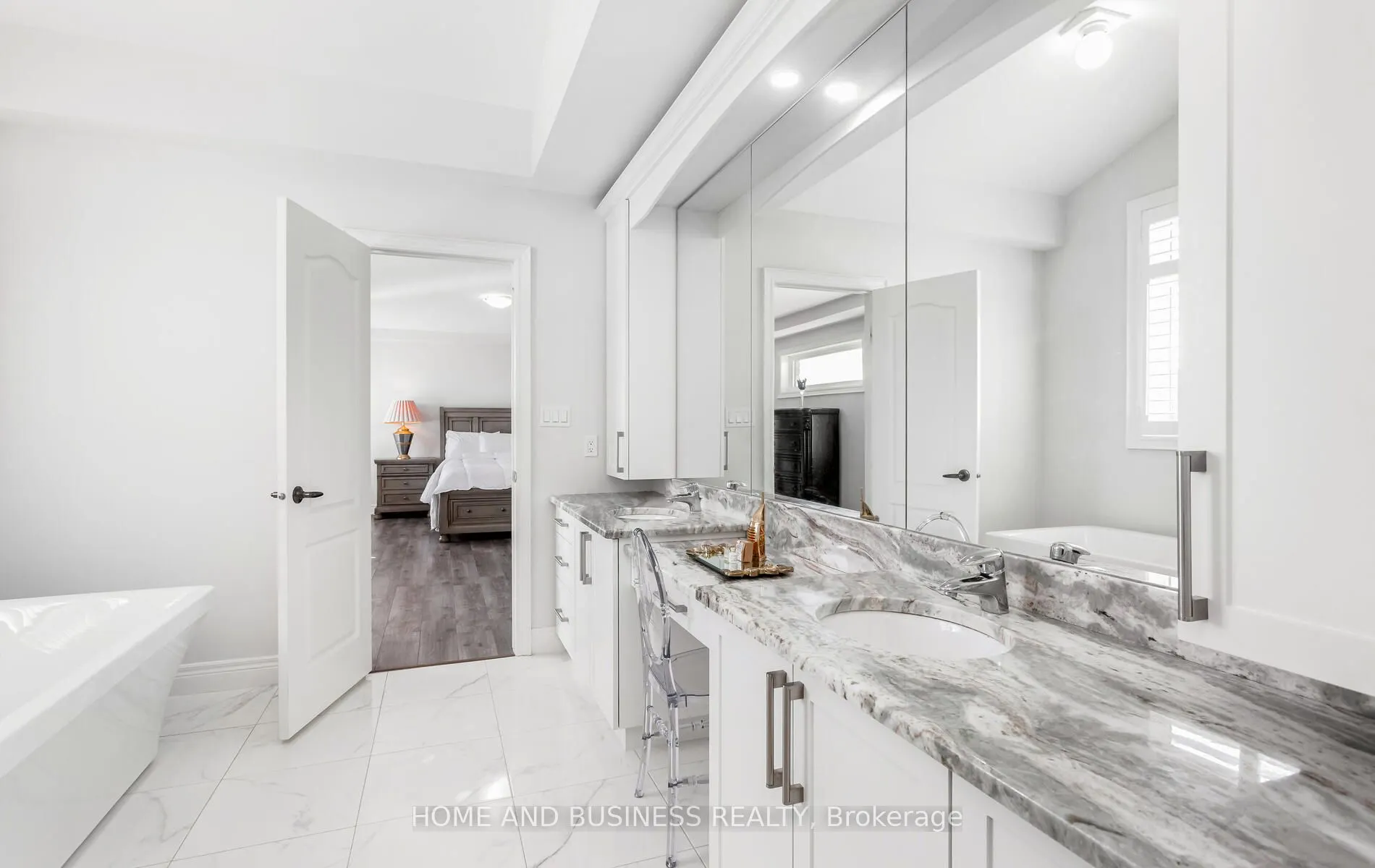 27 Deerfield Lane
