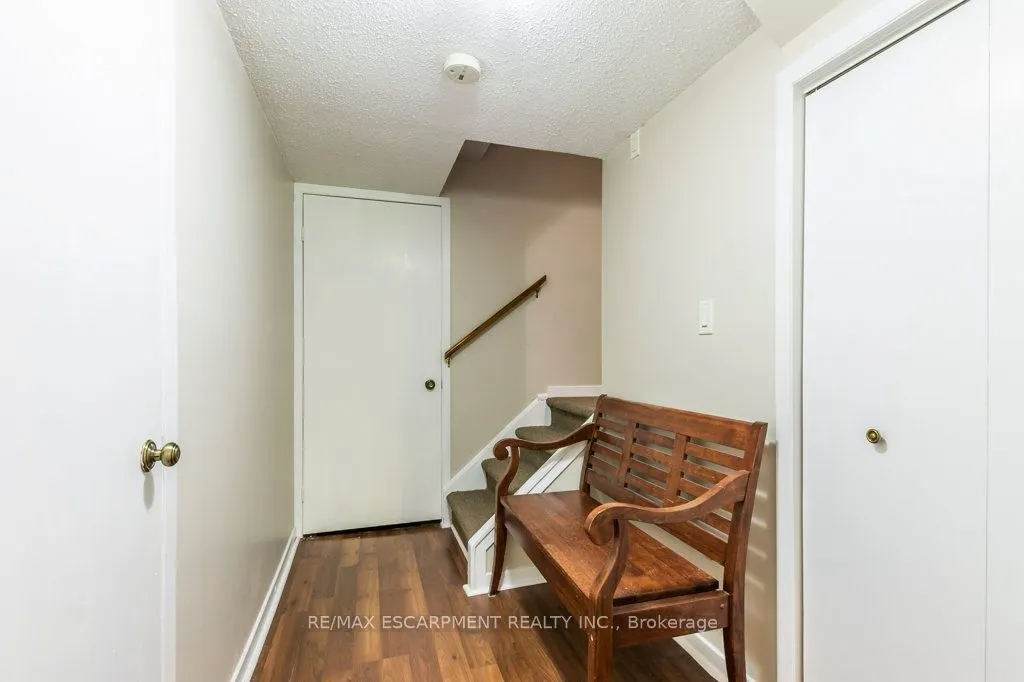 109 Wilson Street W, #14