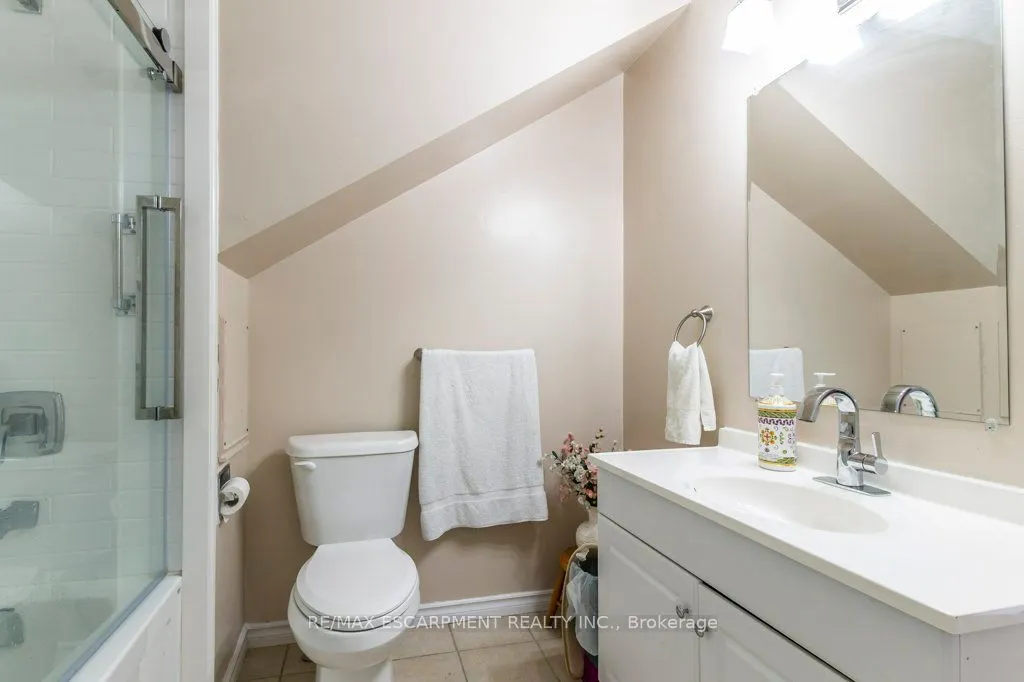 109 Wilson Street W, #14