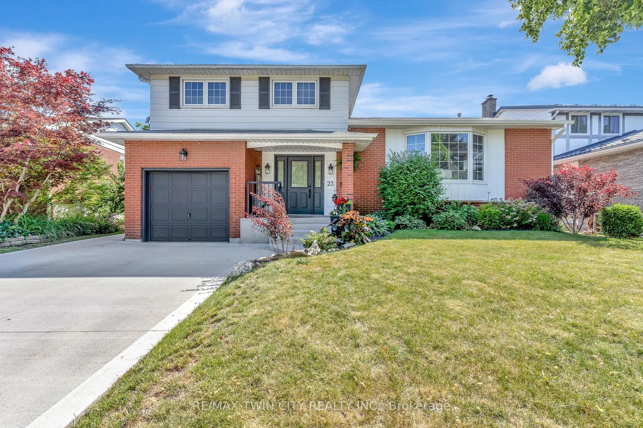 23 Meadowbrook Drive