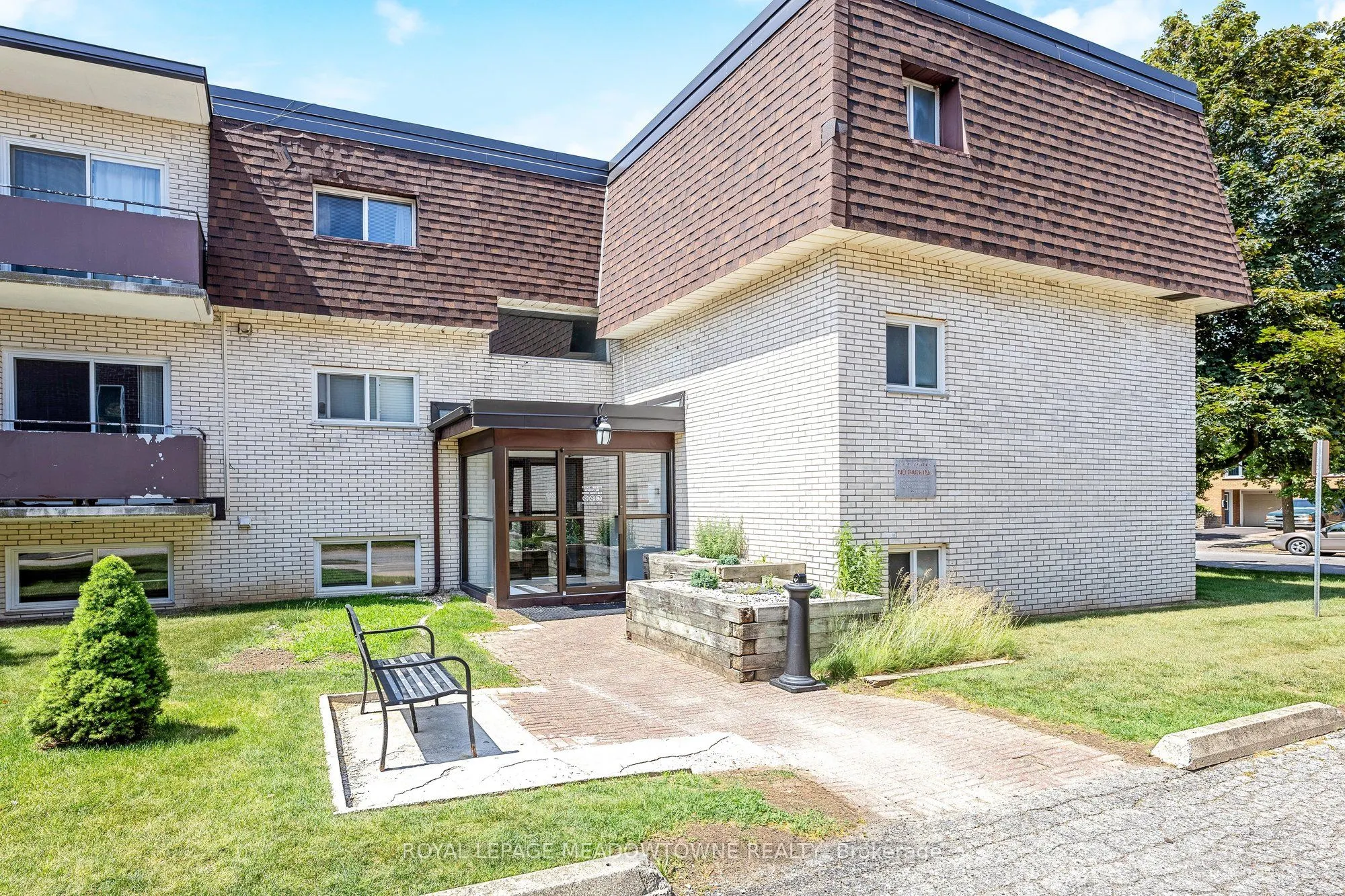 53 Conroy Crescent, #203