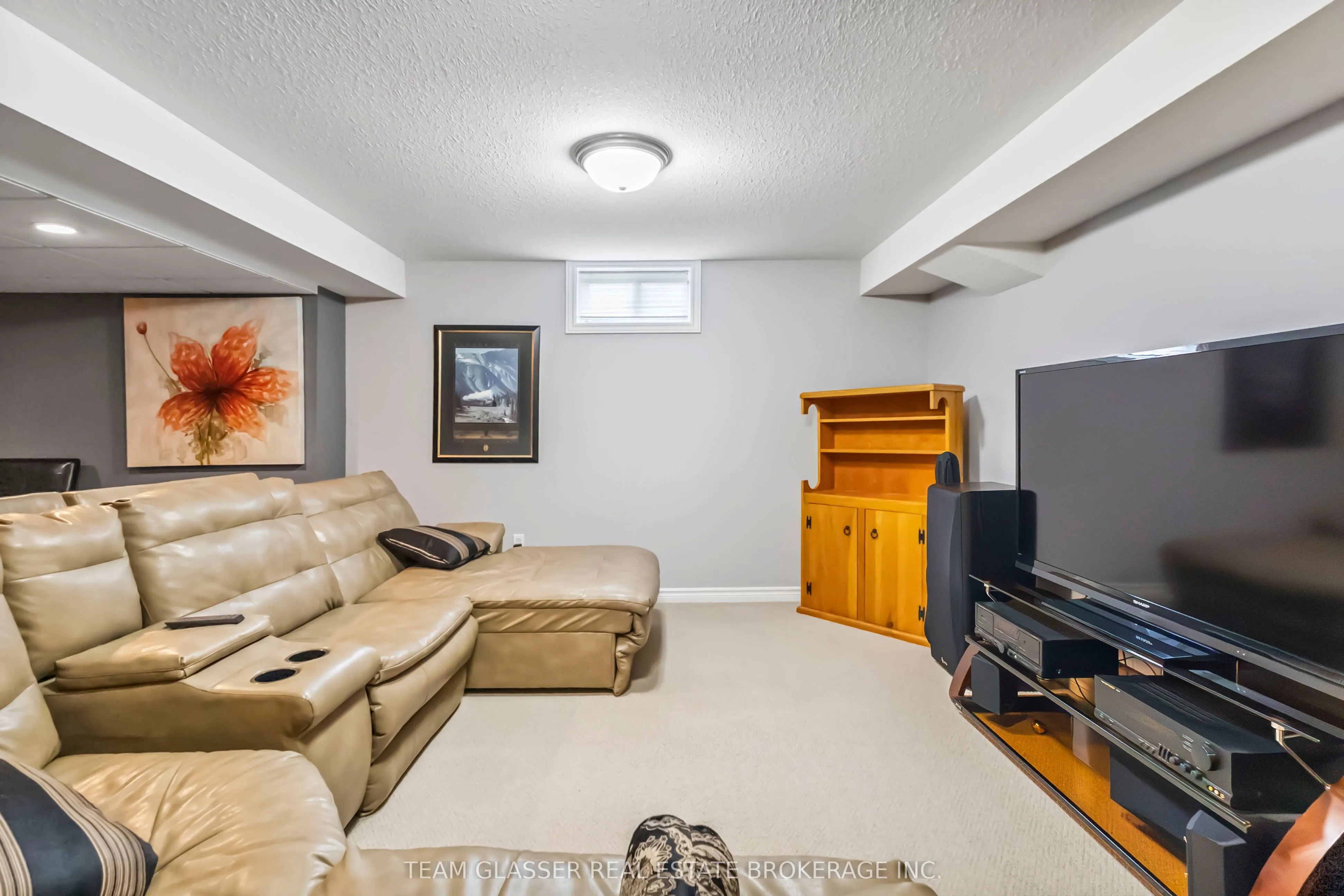 5 FOXHOLLOW Drive, #5