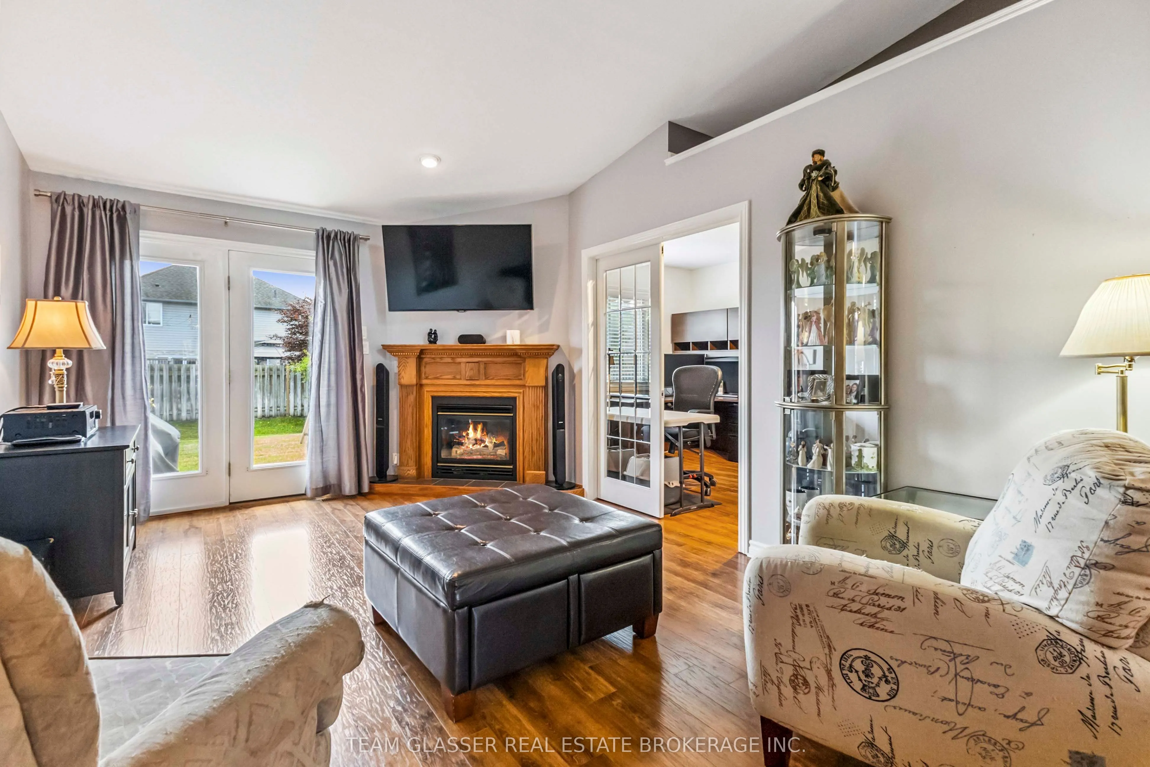 5 FOXHOLLOW Drive, #5