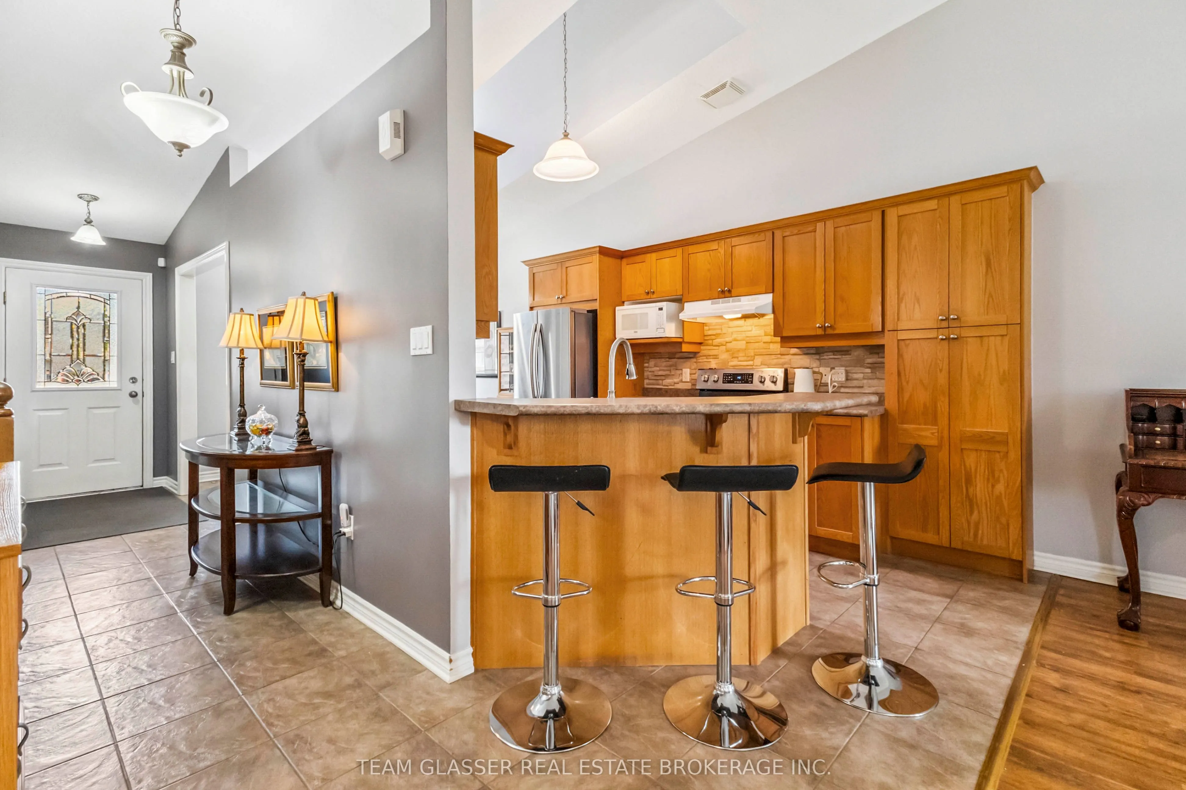 5 FOXHOLLOW Drive, #5