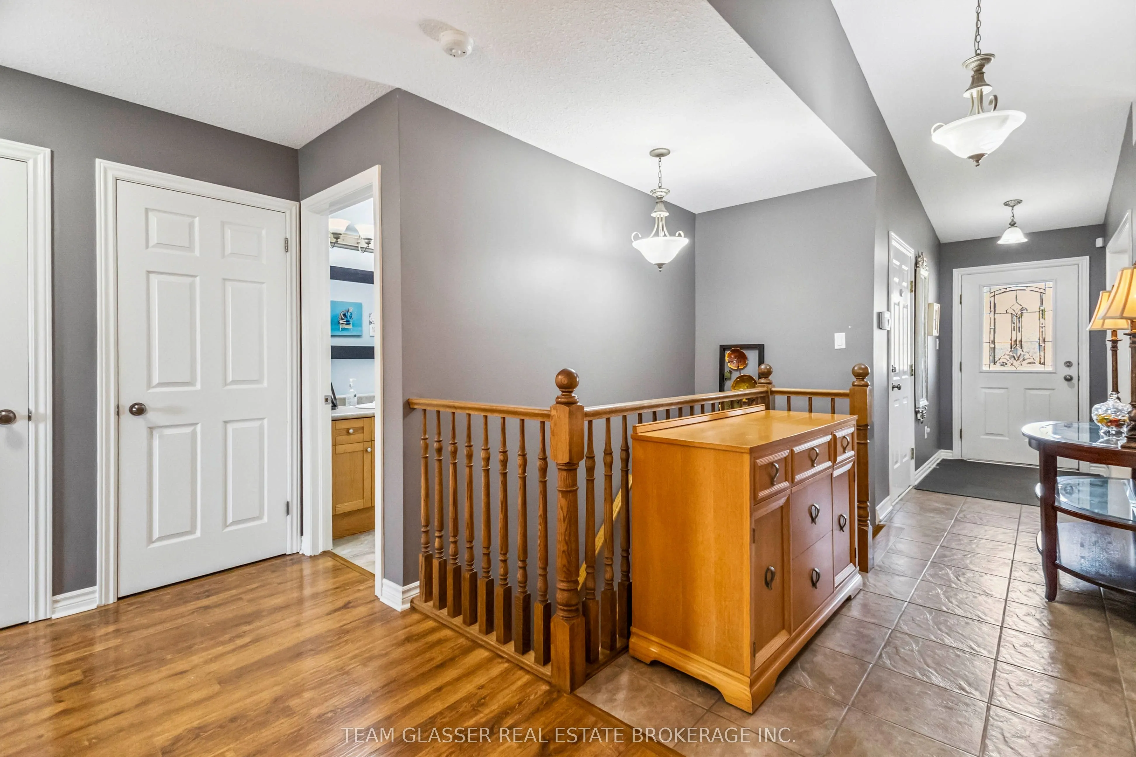 5 FOXHOLLOW Drive, #5