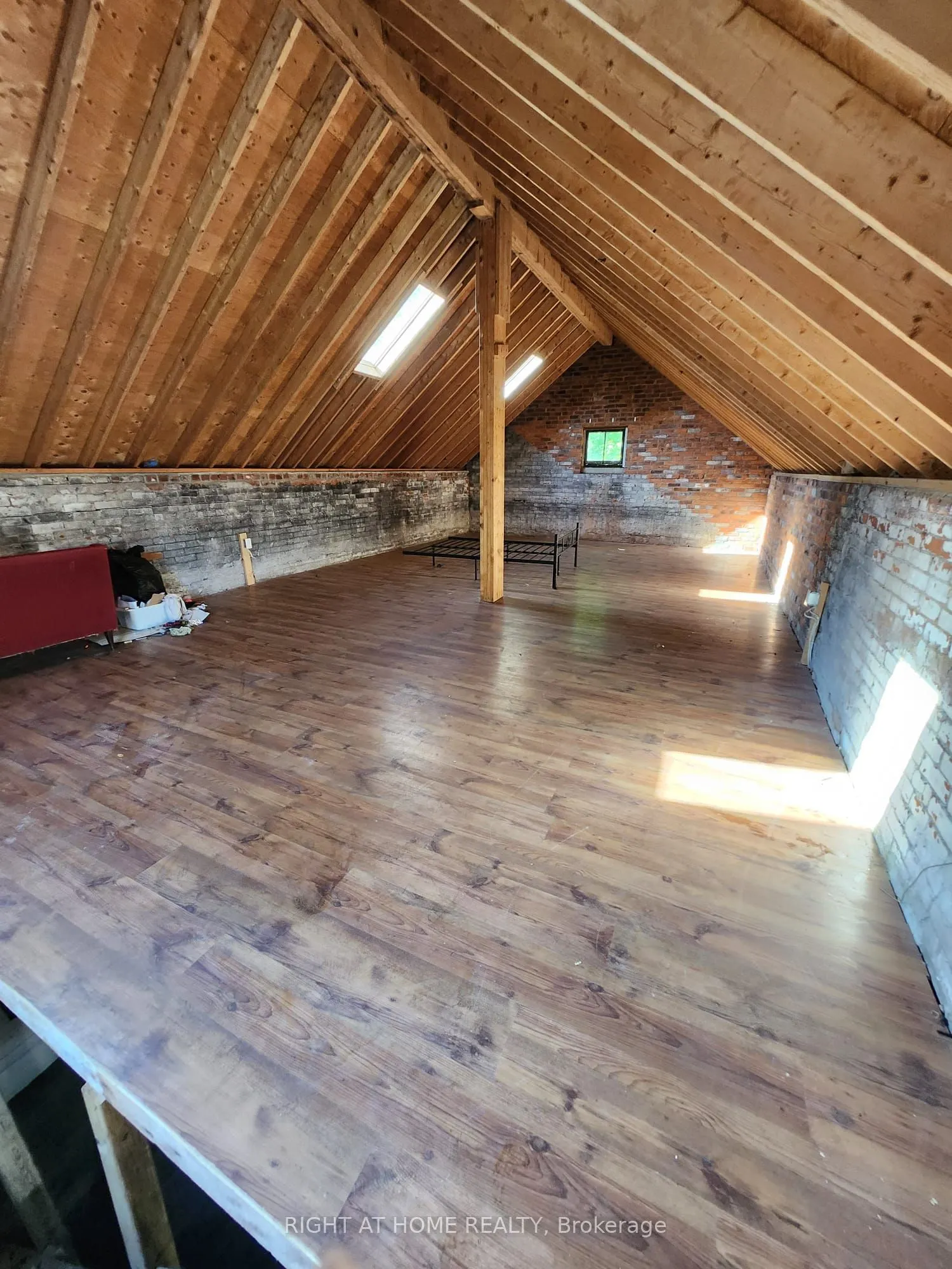 171 King Street W, #Garage