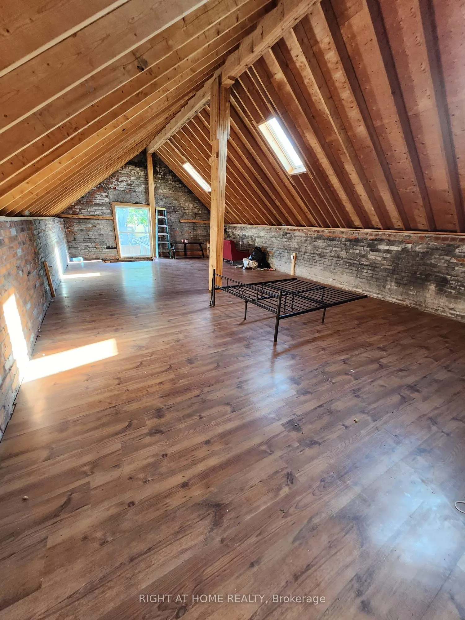 171 King Street W, #Garage