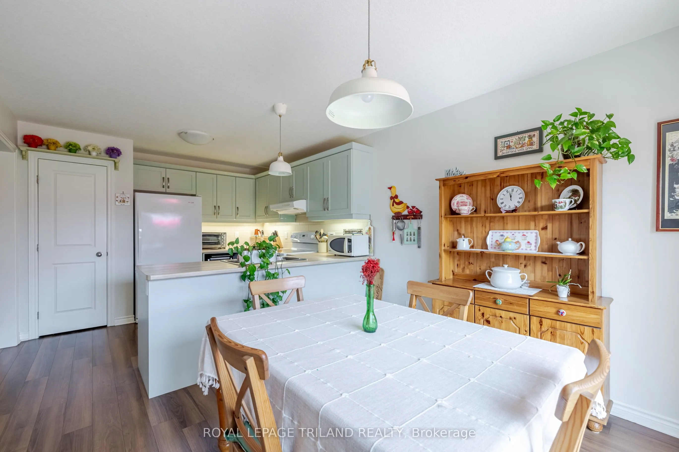31 Acorn Trail