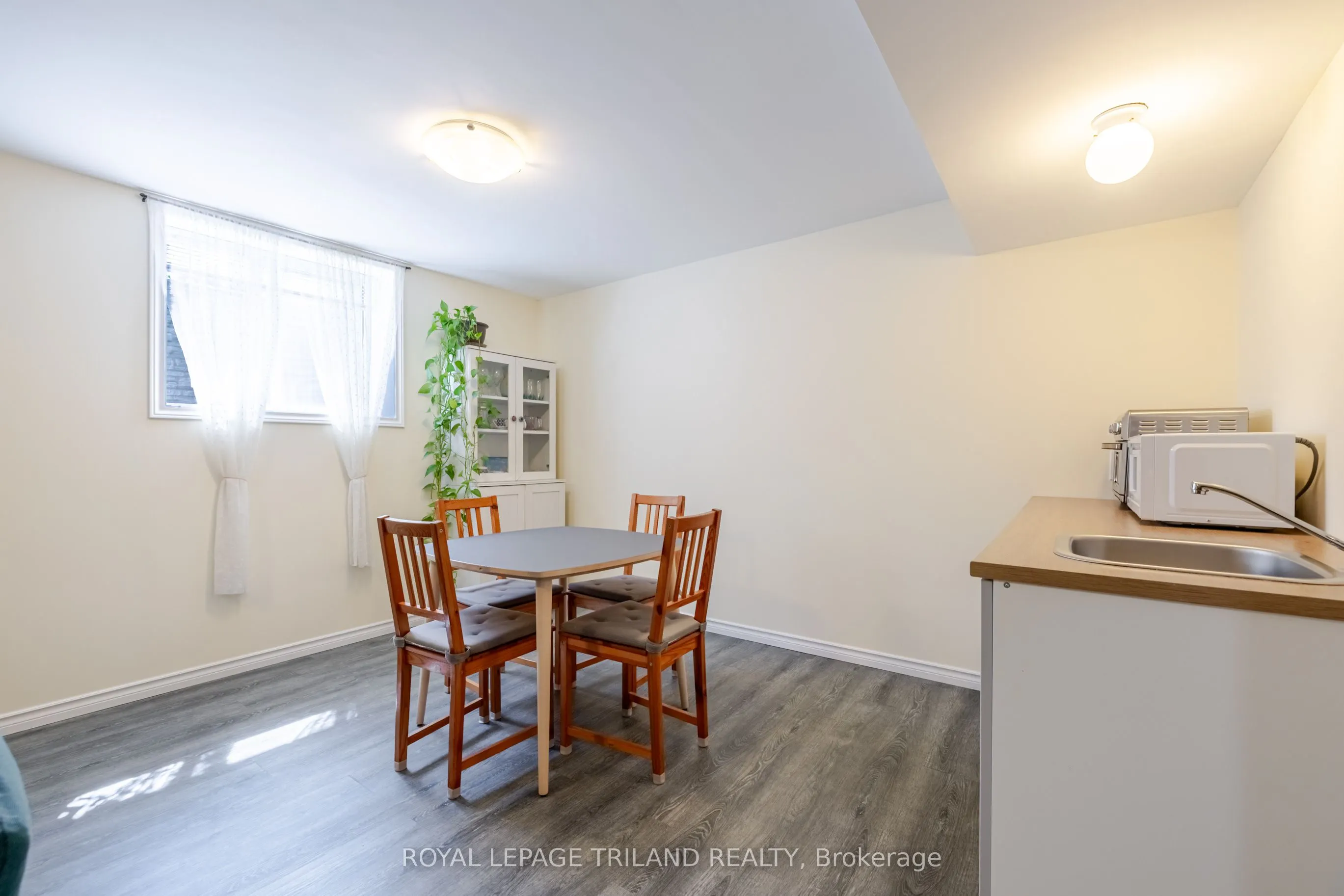 31 Acorn Trail