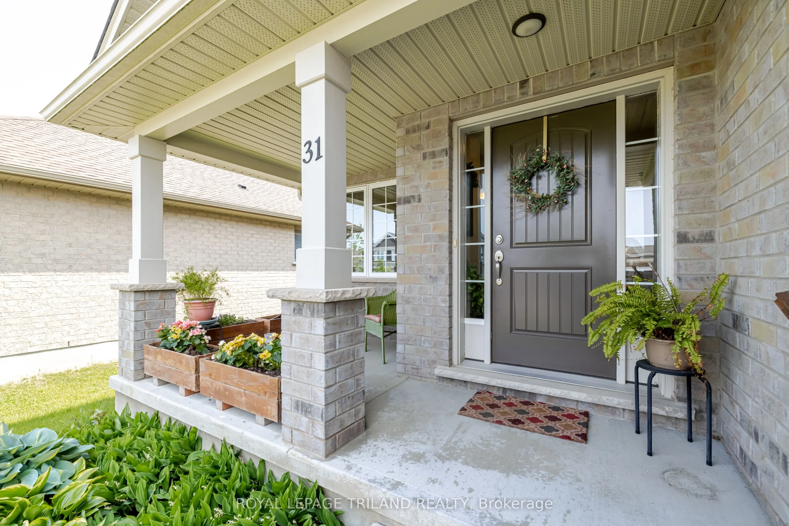 31 Acorn Trail